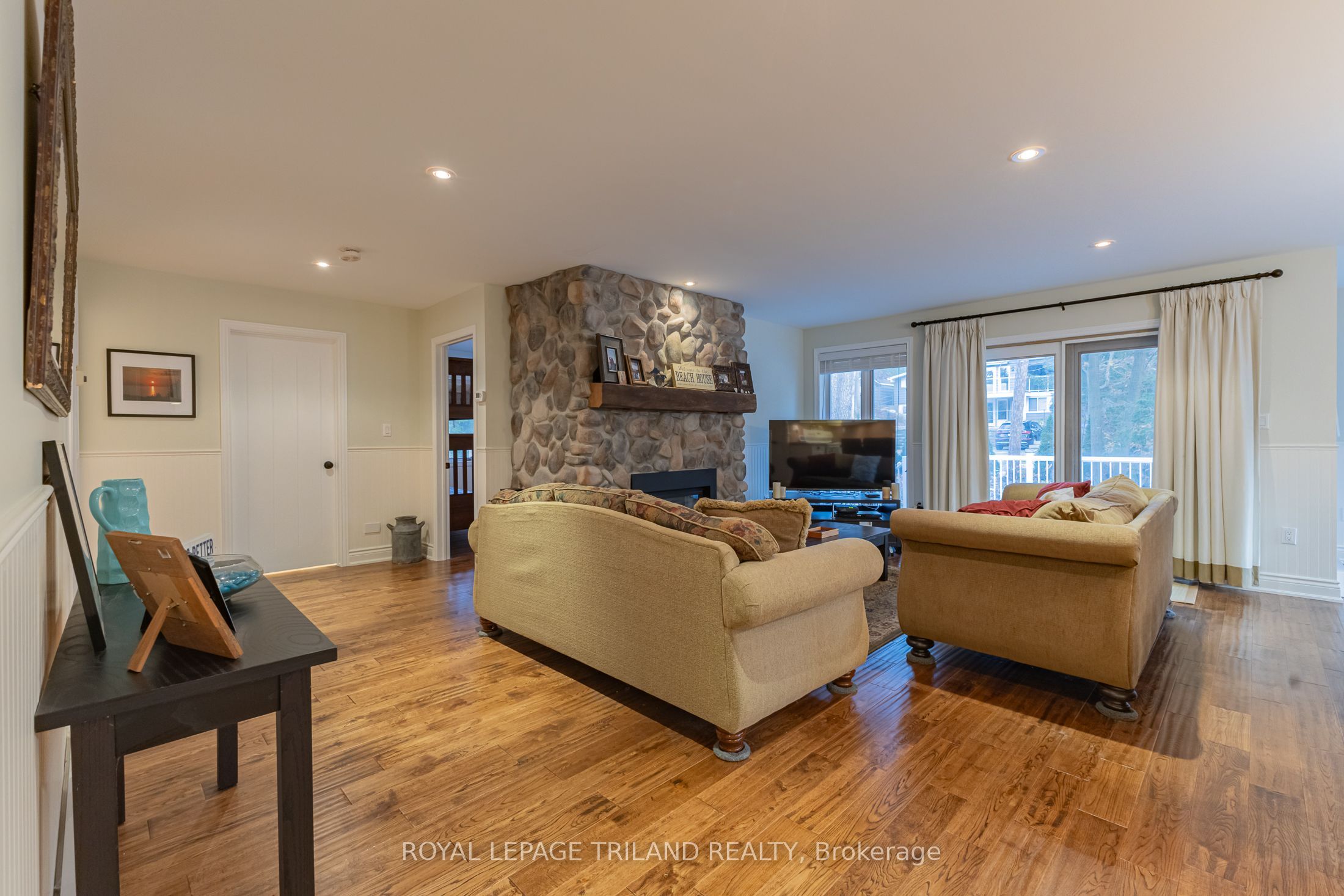 33 Forest Avenue Property Photo 16
