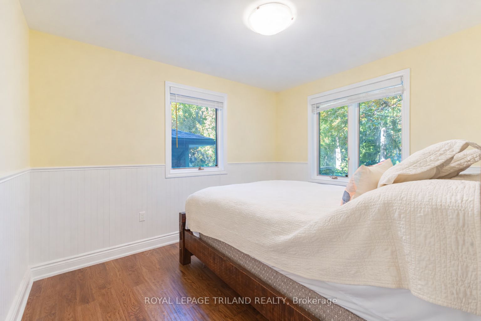 33 Forest Avenue Property Photo 27