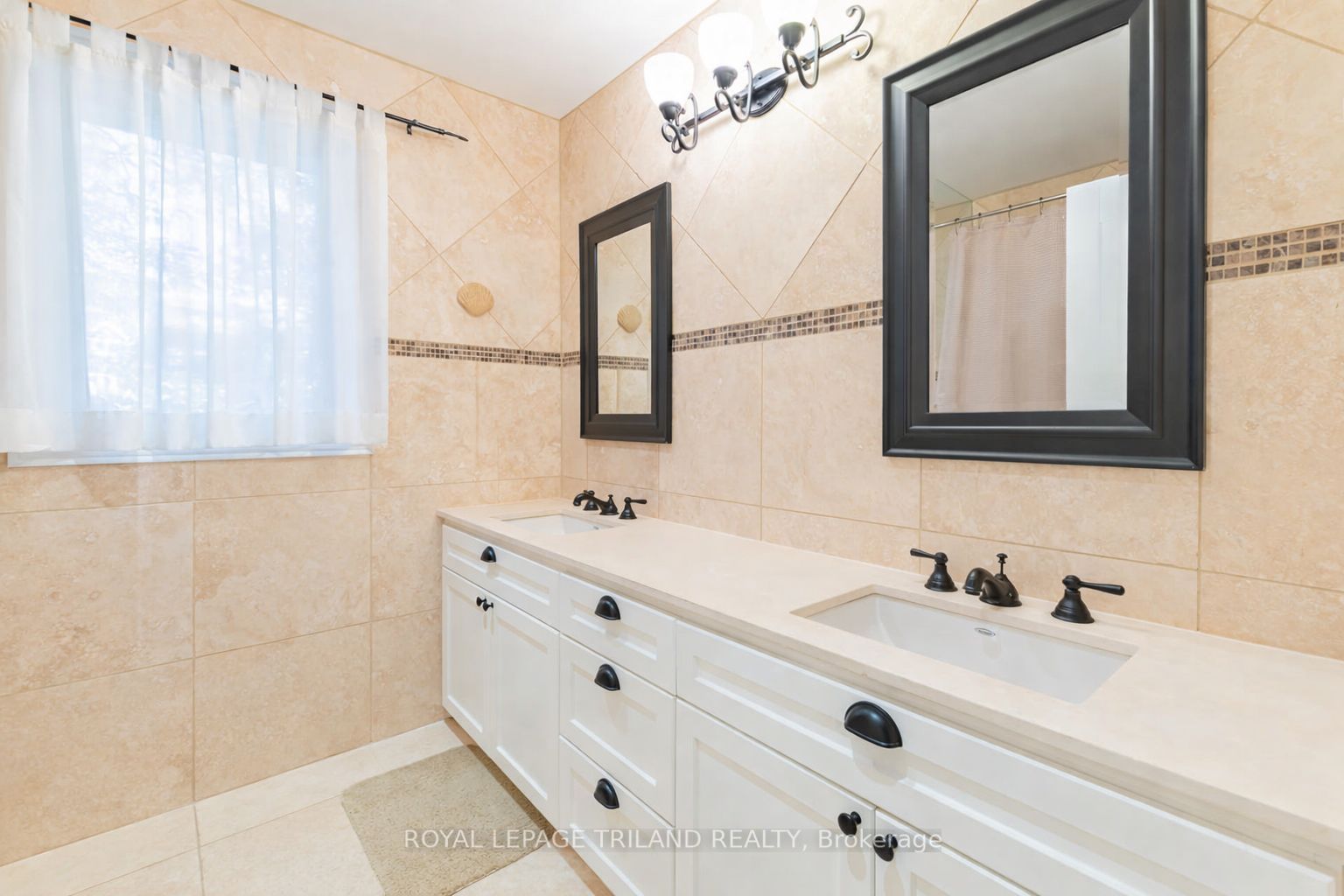 33 Forest Avenue Property Photo 30