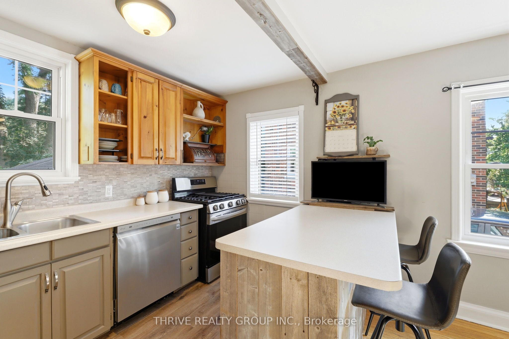 164 Devonshire Avenue Property Photo 10