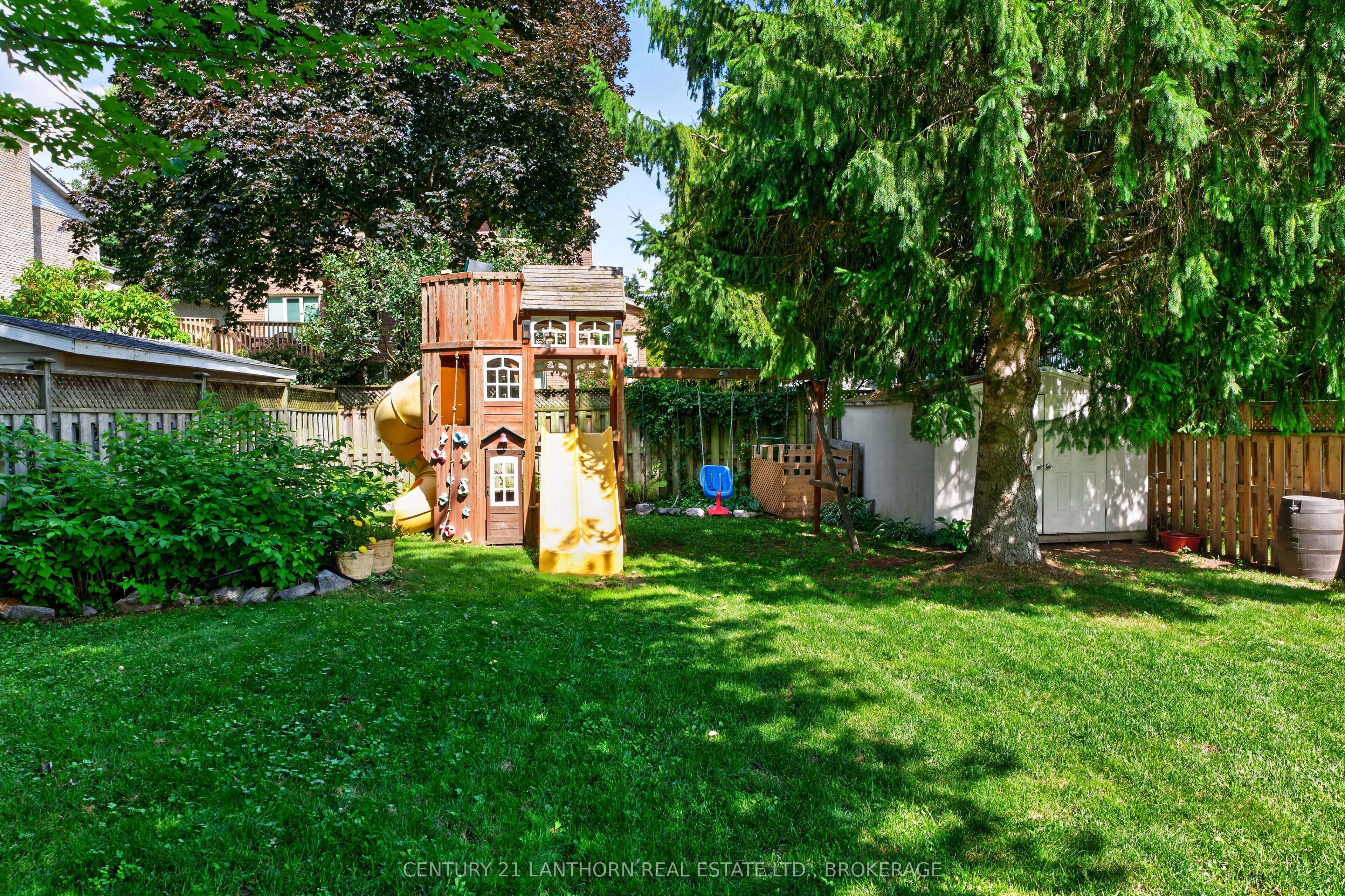 1006 Dillingham Street Property Photo 6