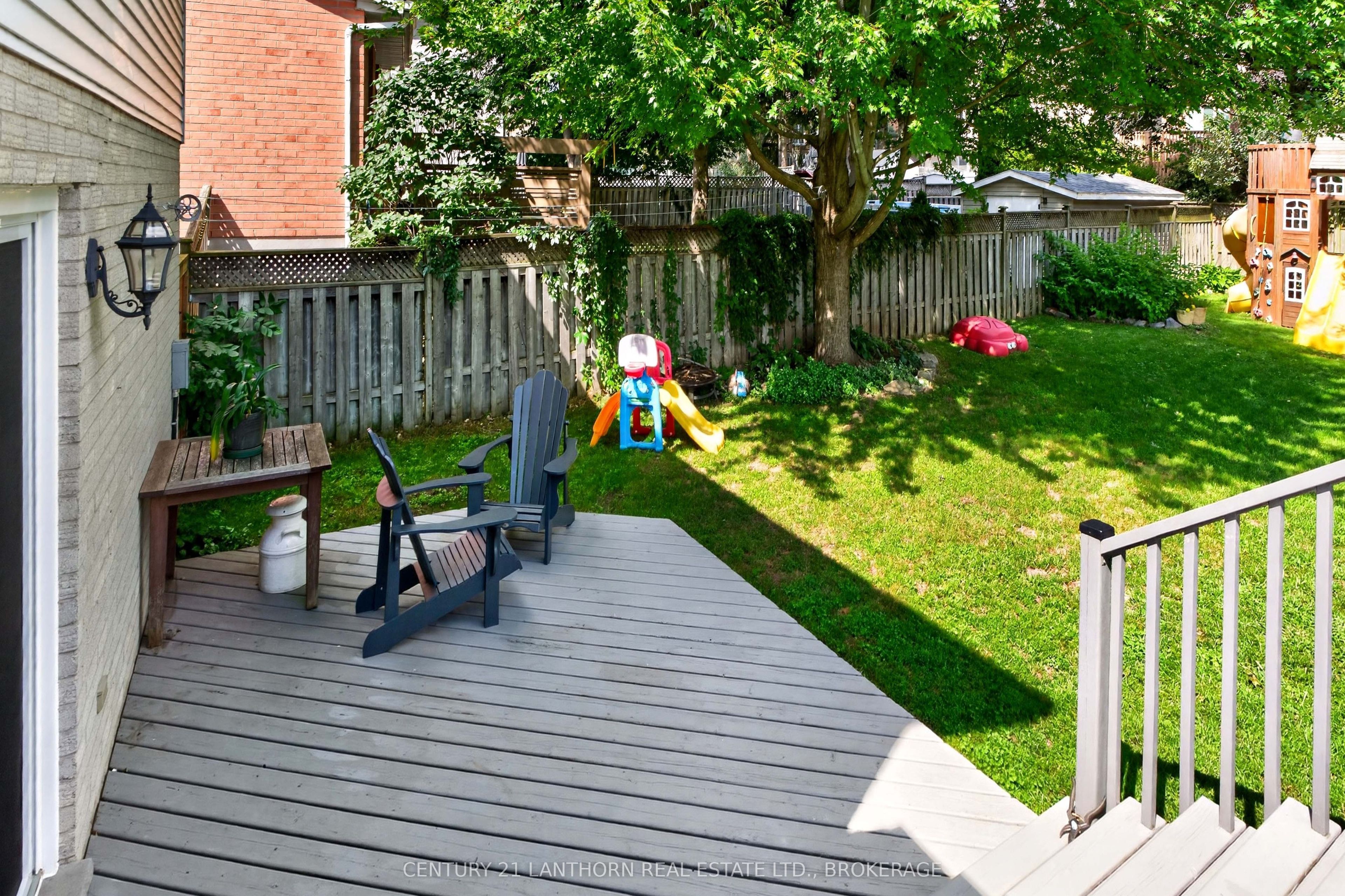 1006 Dillingham Street Property Photo 9