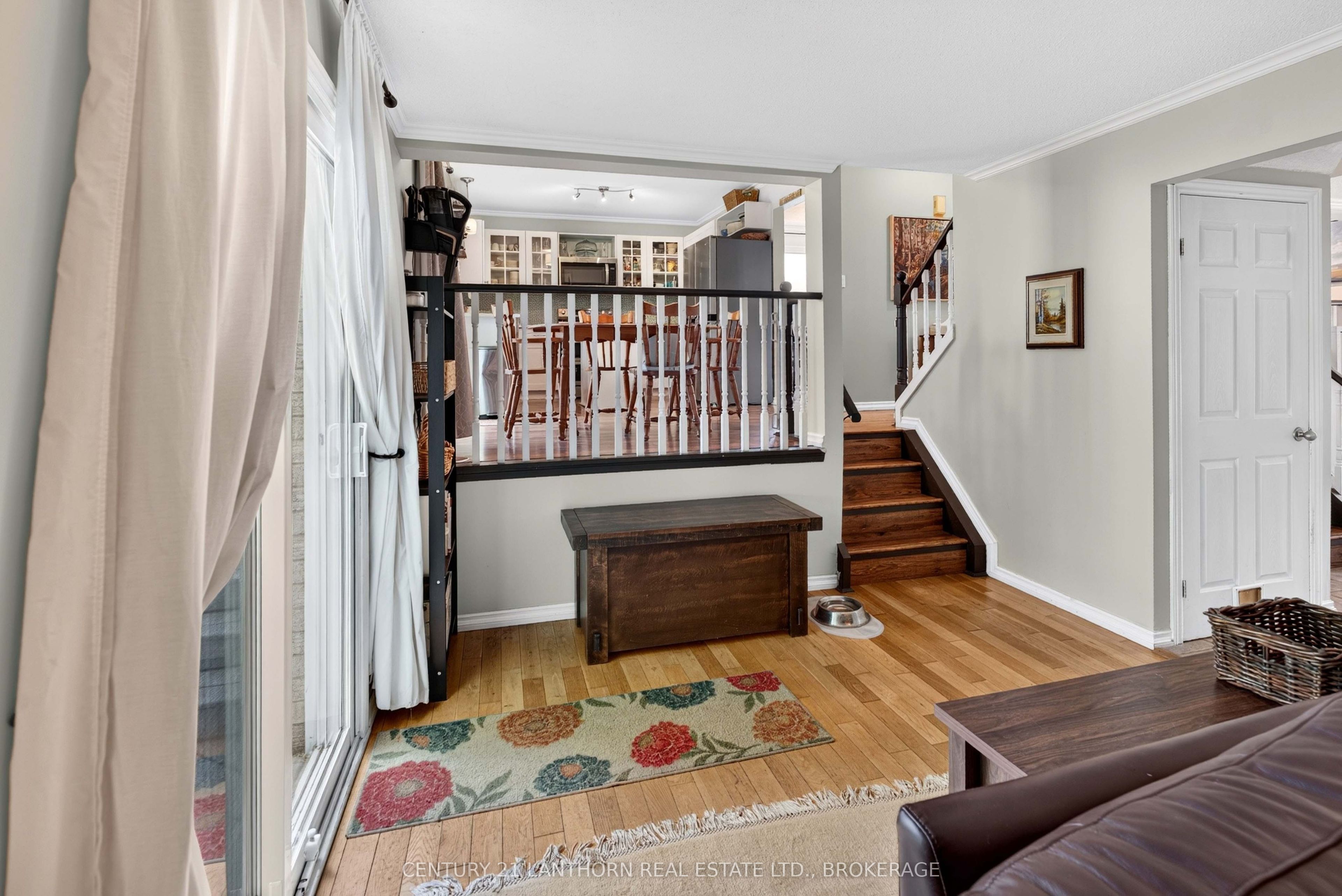 1006 Dillingham Street Property Photo 18