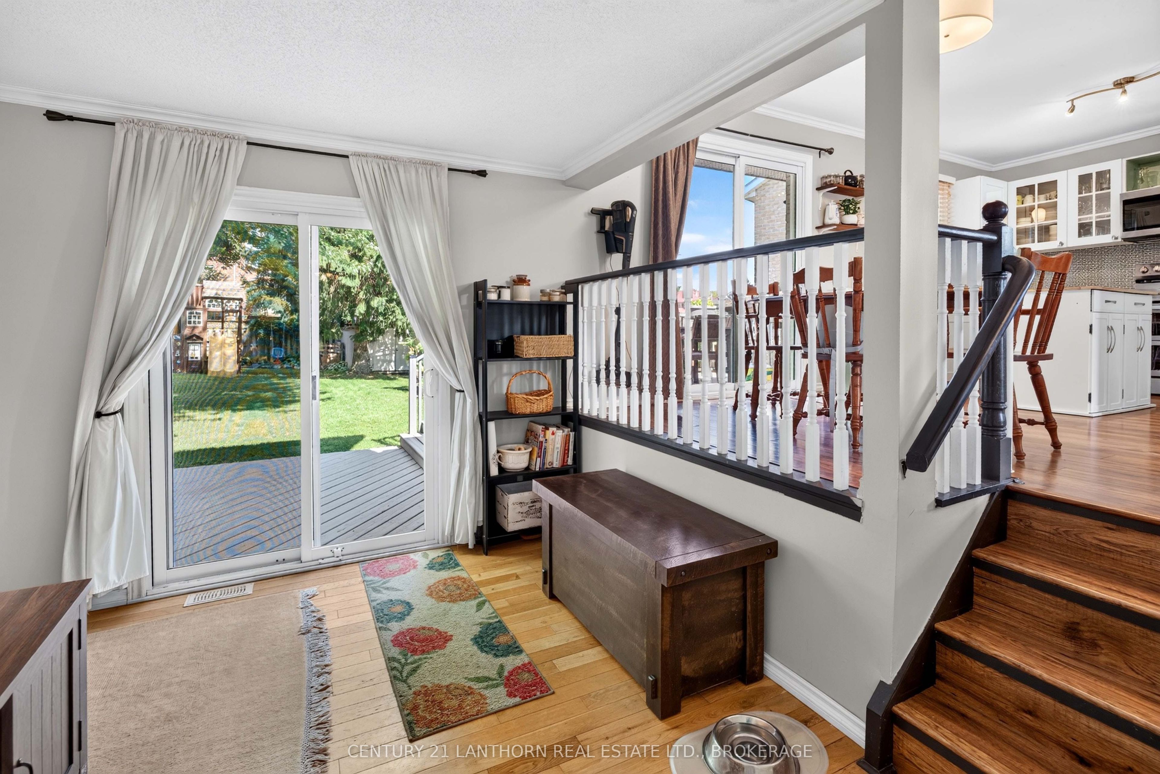 1006 Dillingham Street Property Photo 19