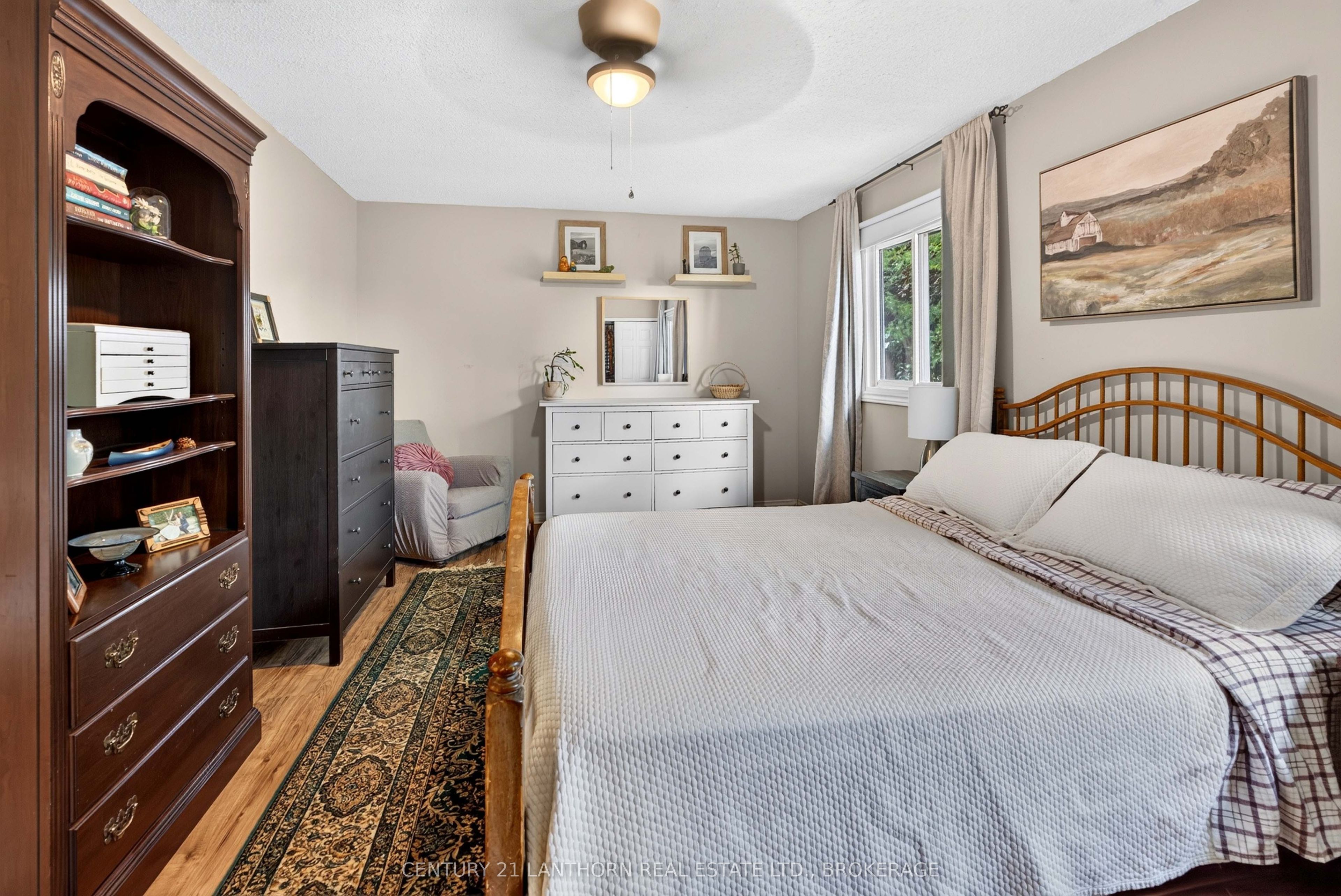 1006 Dillingham Street Property Photo 34