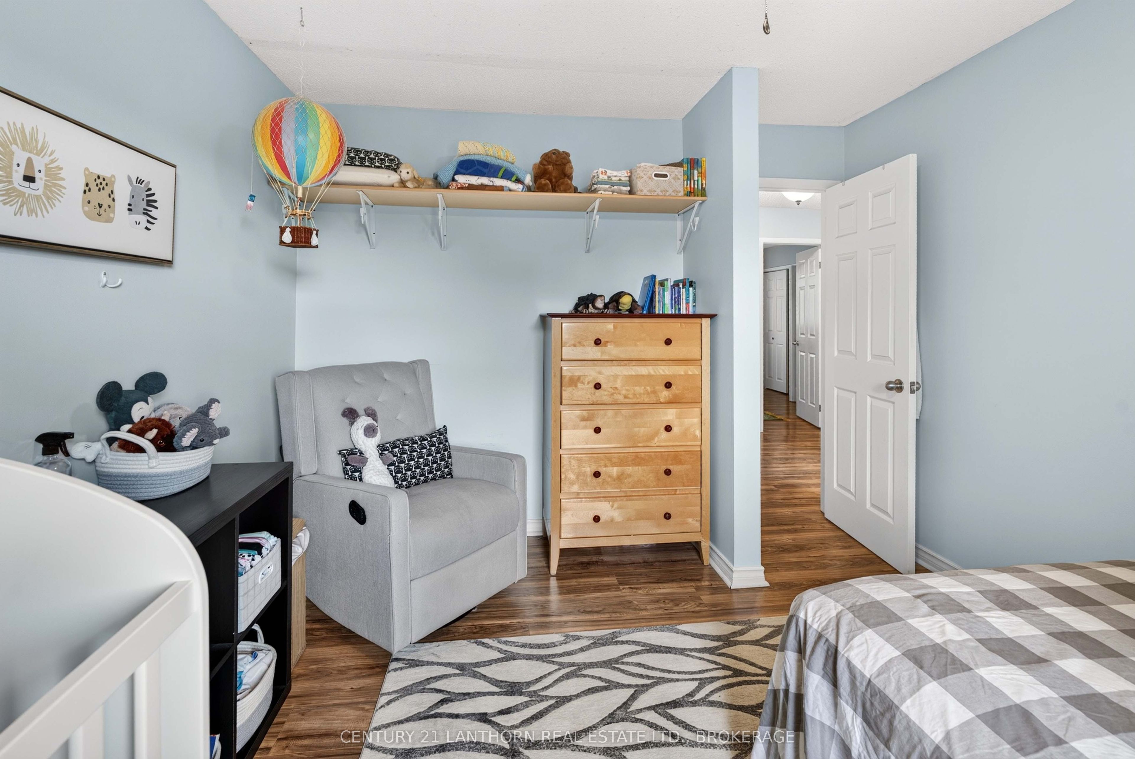 1006 Dillingham Street Property Photo 38