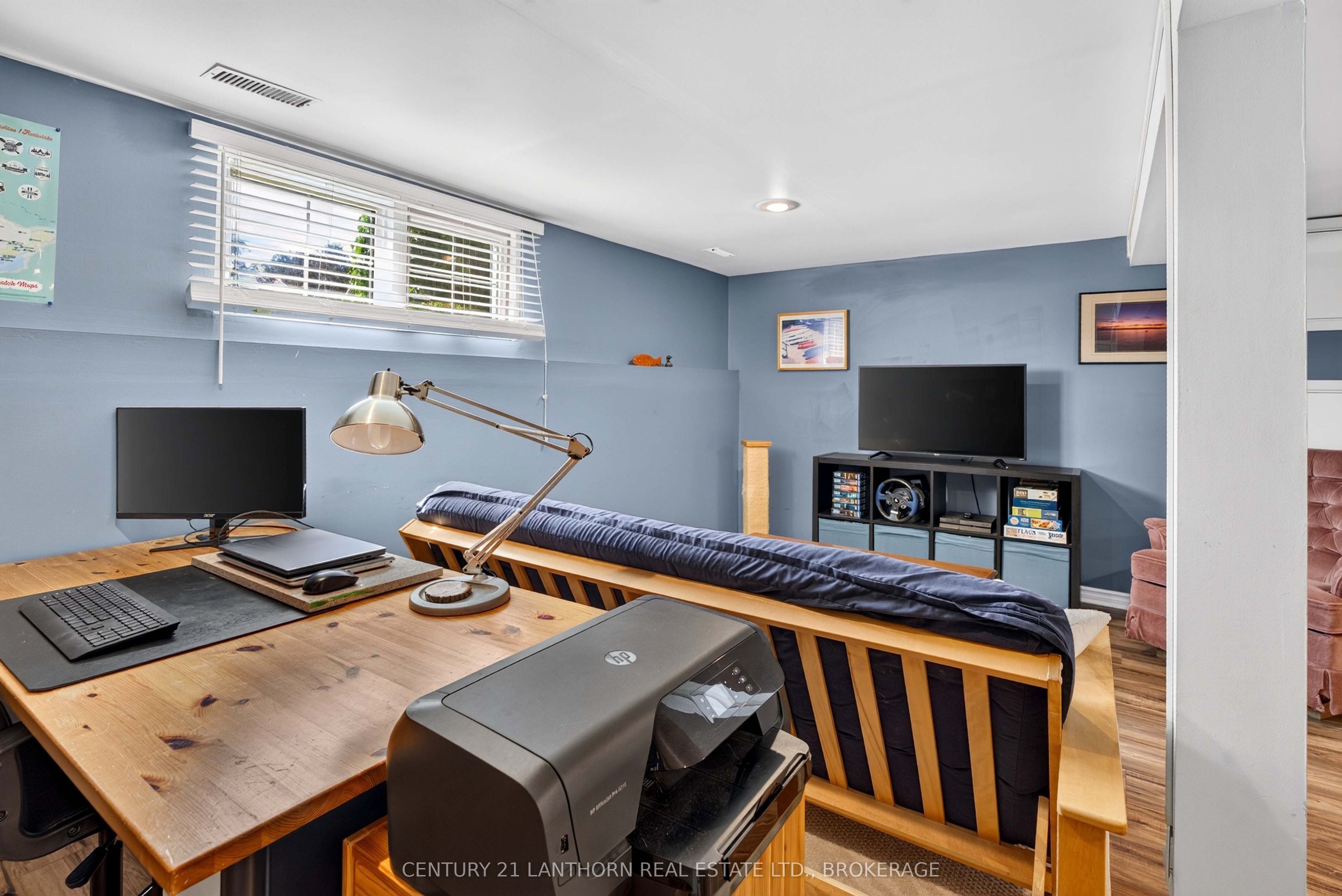 1006 Dillingham Street Property Photo 41