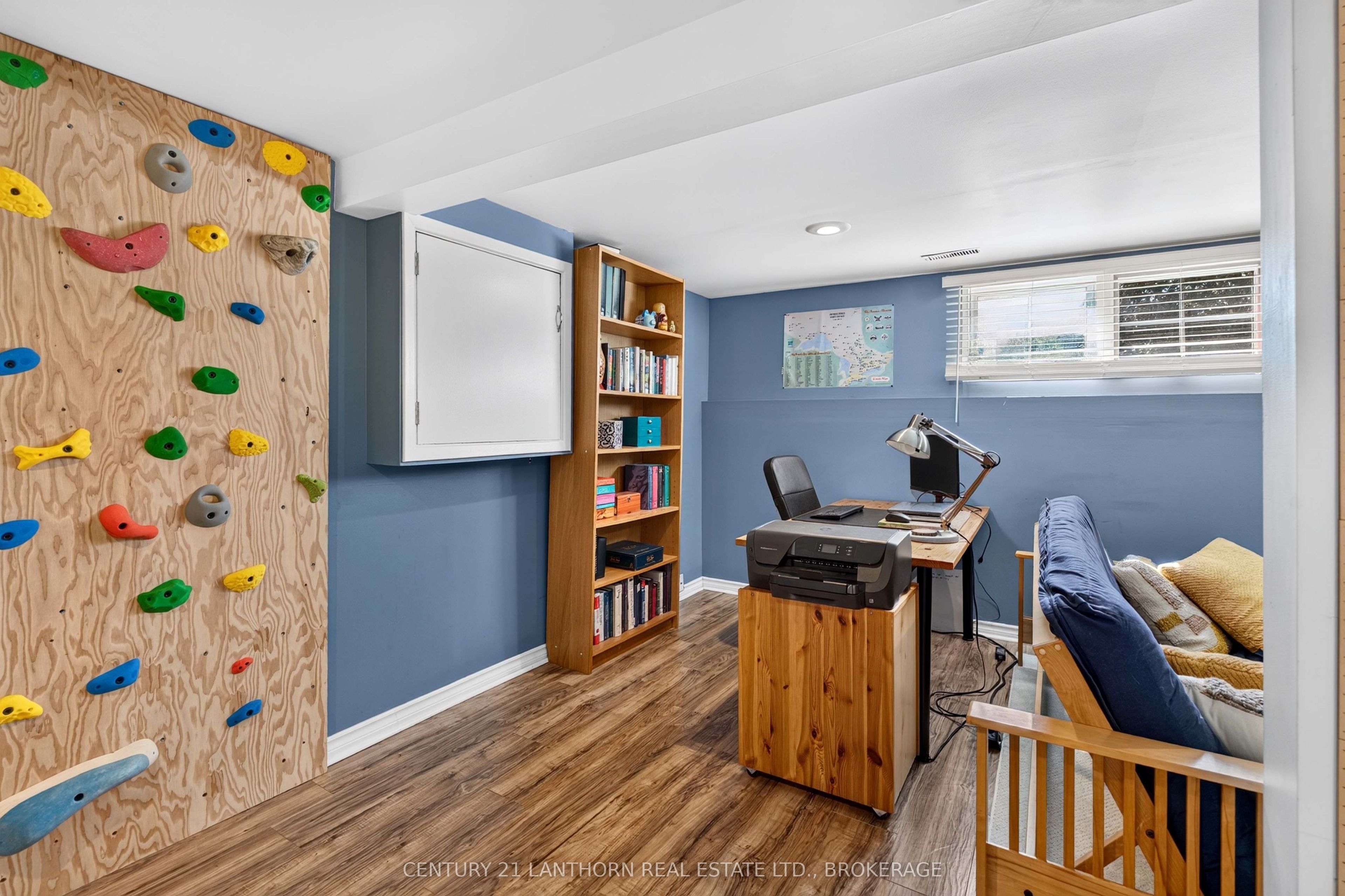1006 Dillingham Street Property Photo 43