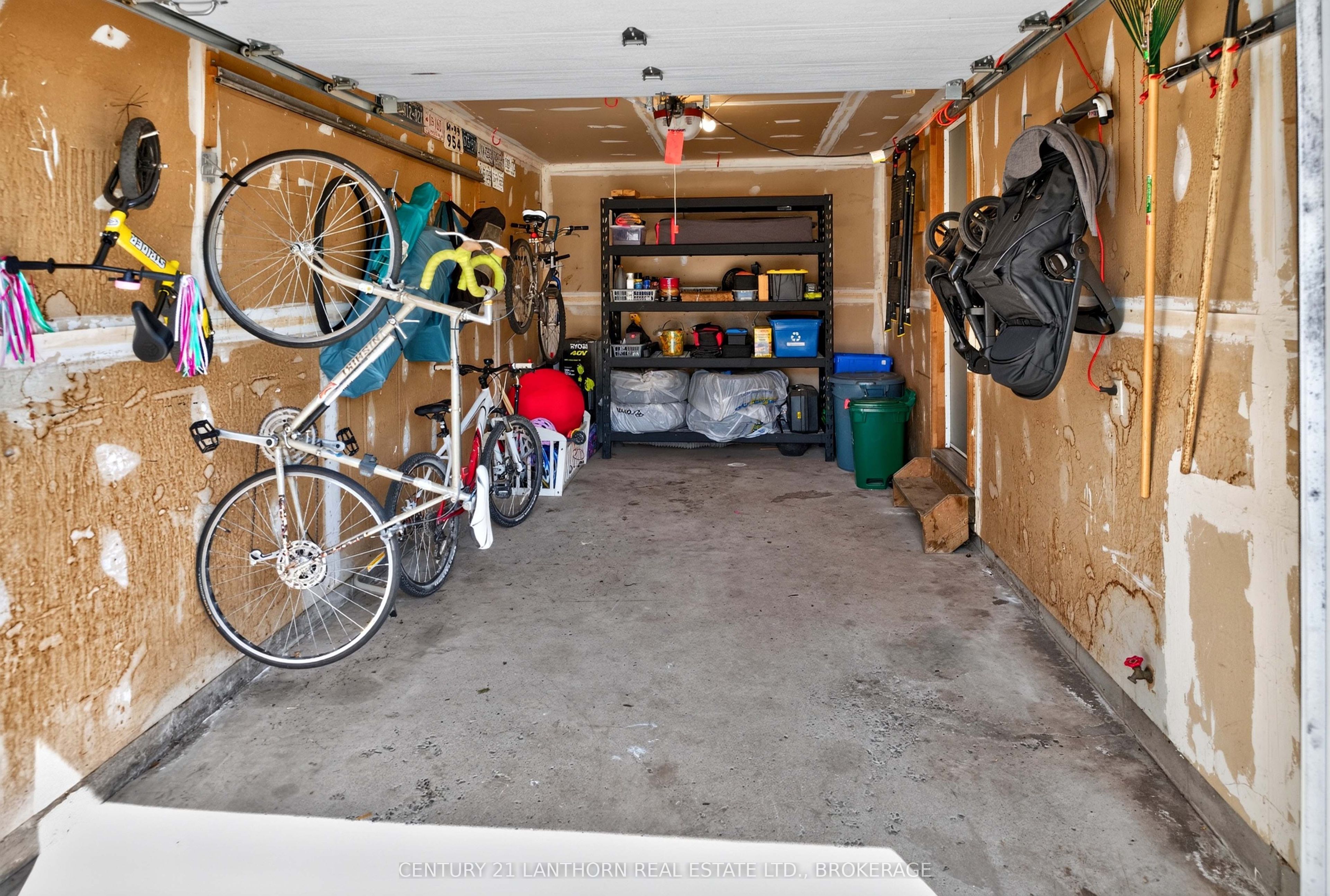 1006 Dillingham Street Property Photo 49