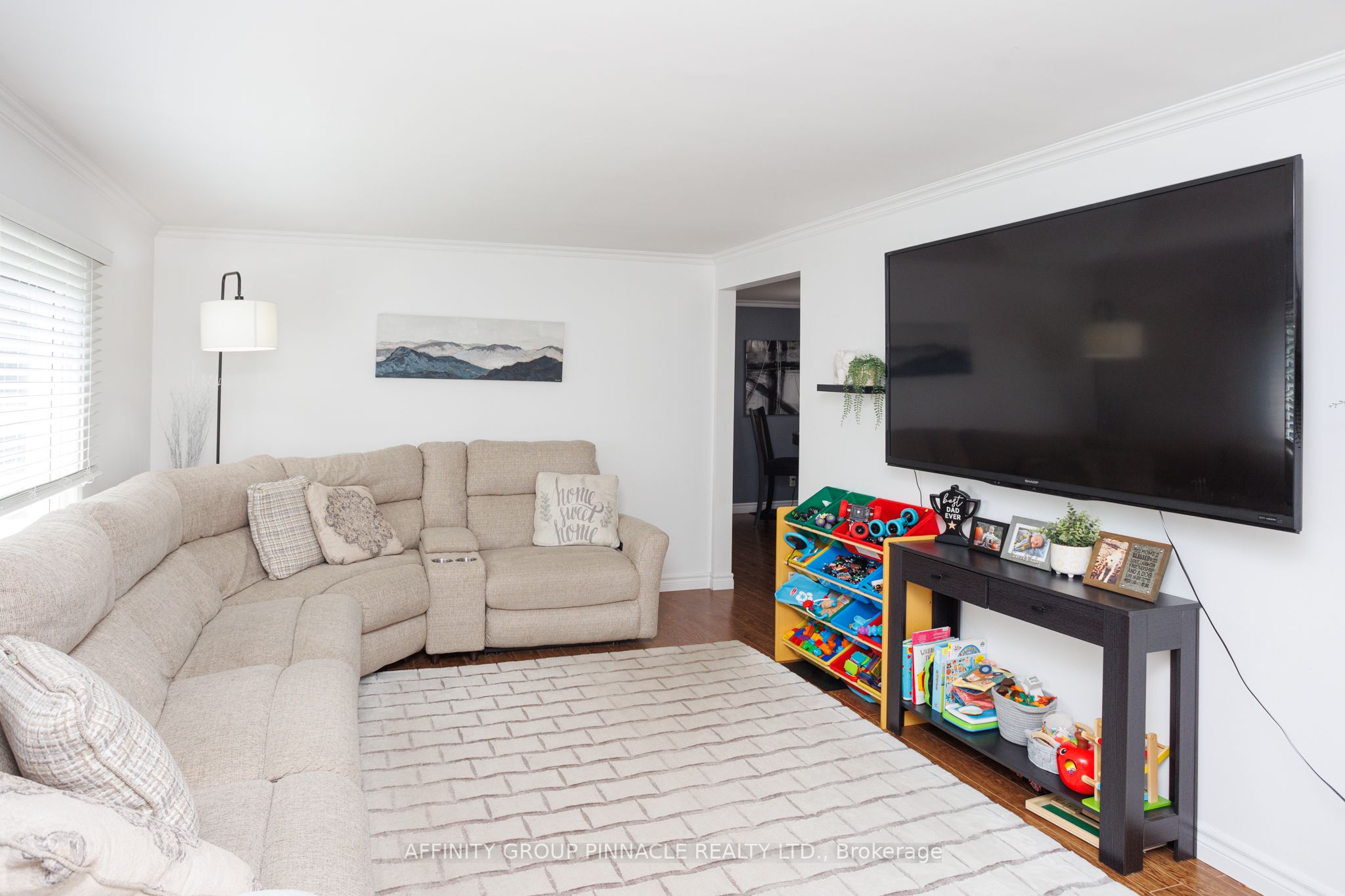 24 Circle Drive Property Photo 5