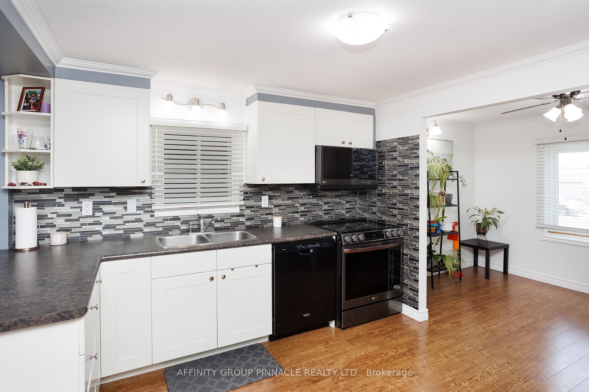 24 Circle Drive Property Photo 7