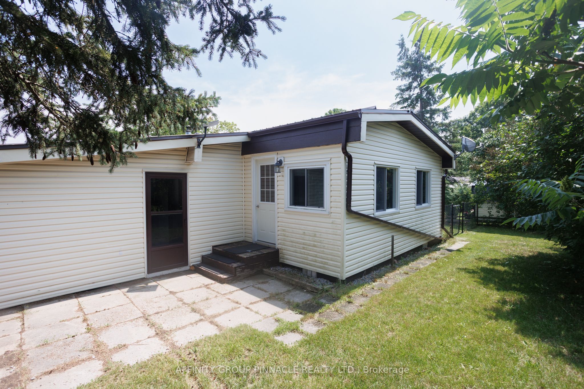 24 Circle Drive Property Photo 22