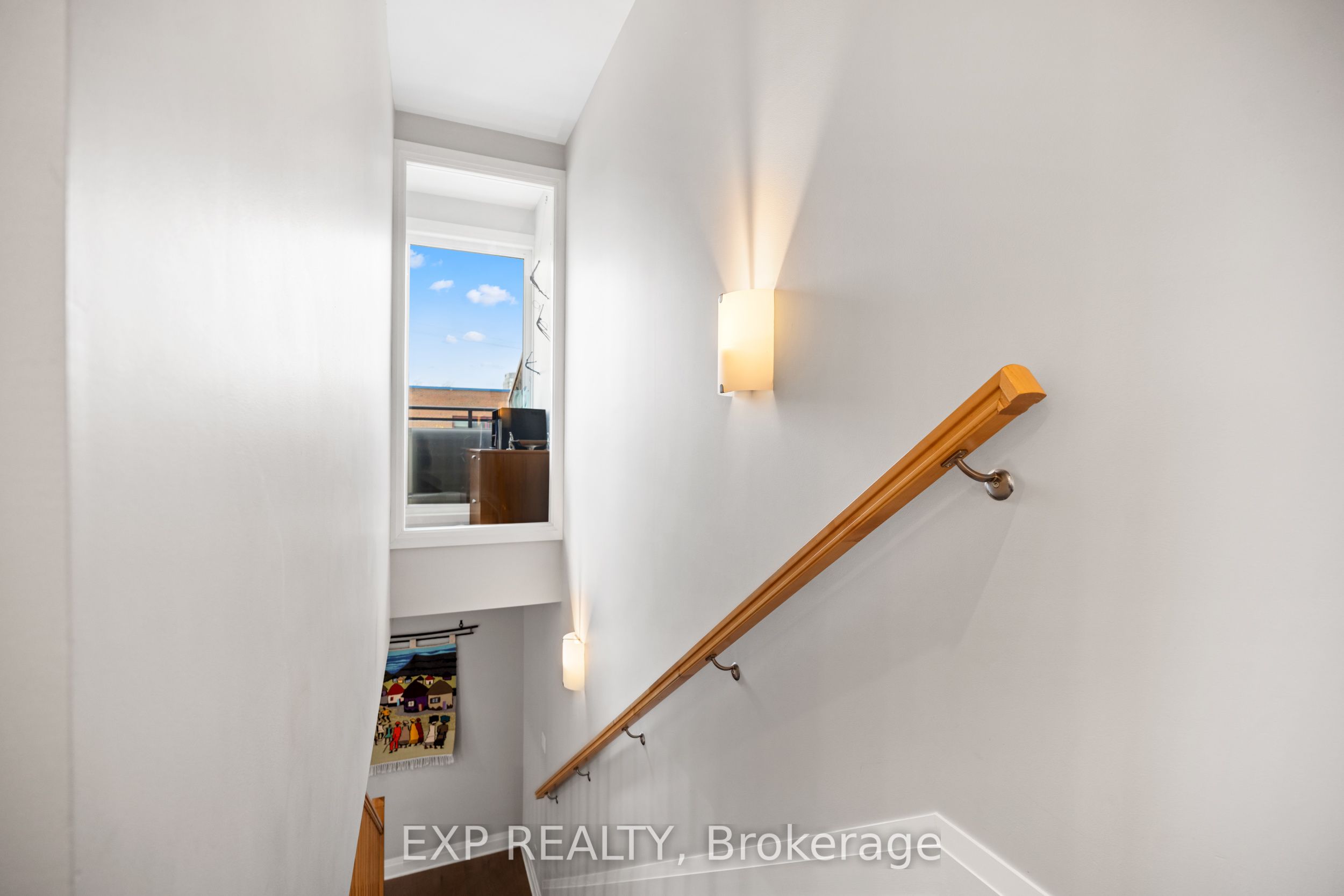 360 Ravenhill Avenue E Property Photo 24