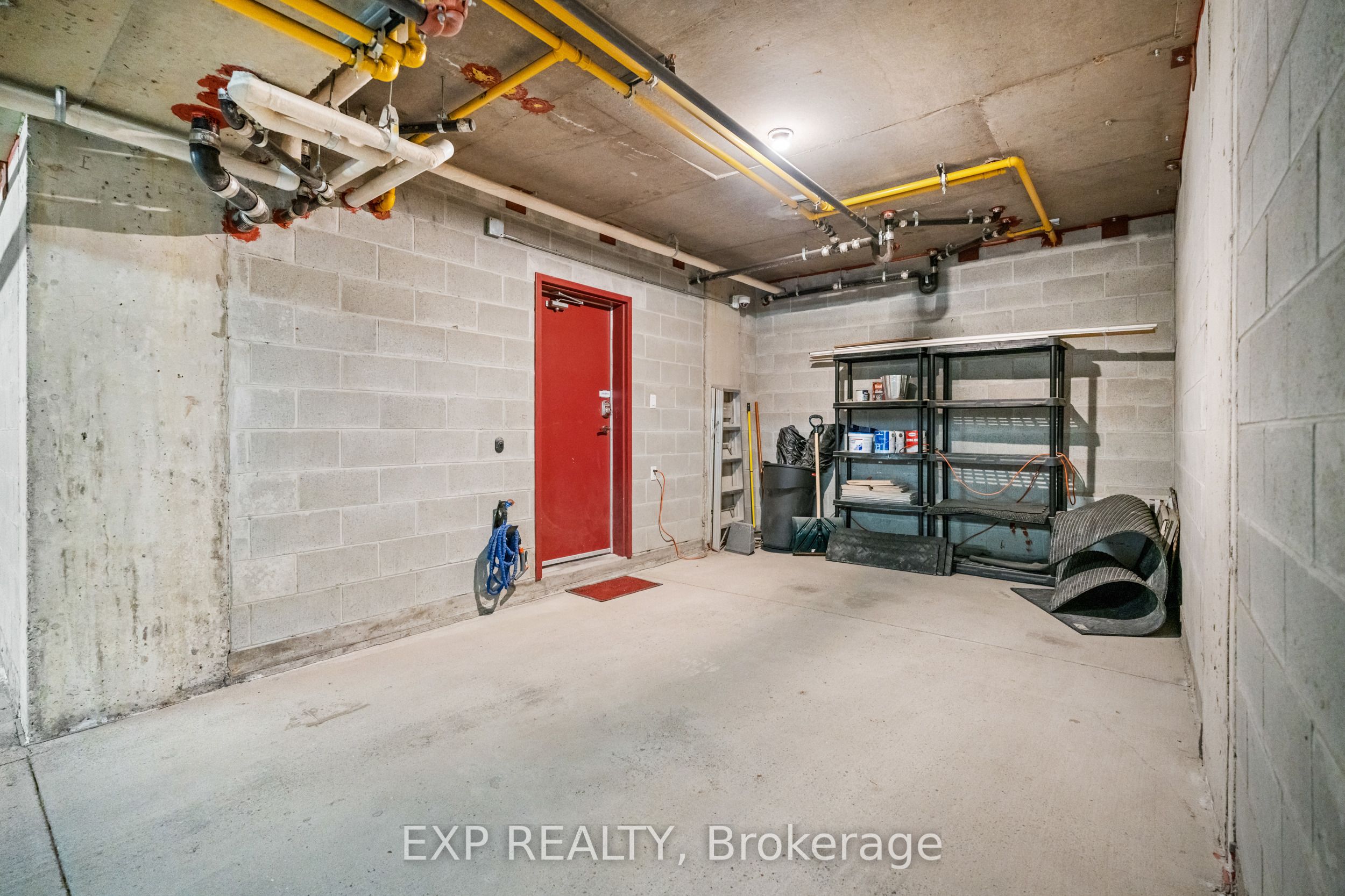 360 Ravenhill Avenue E Property Photo 39