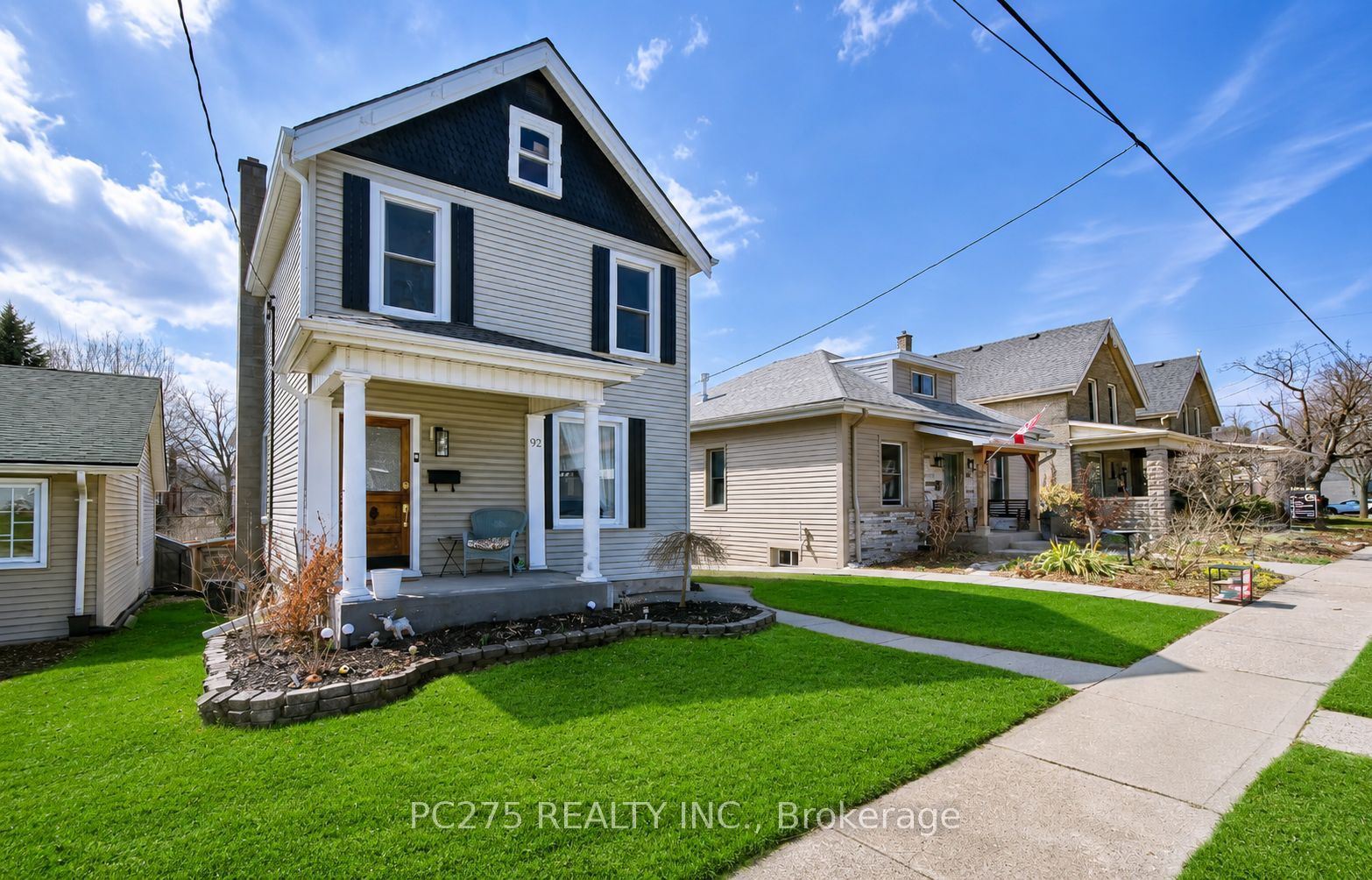 92 Walnut Street Property Photo 3