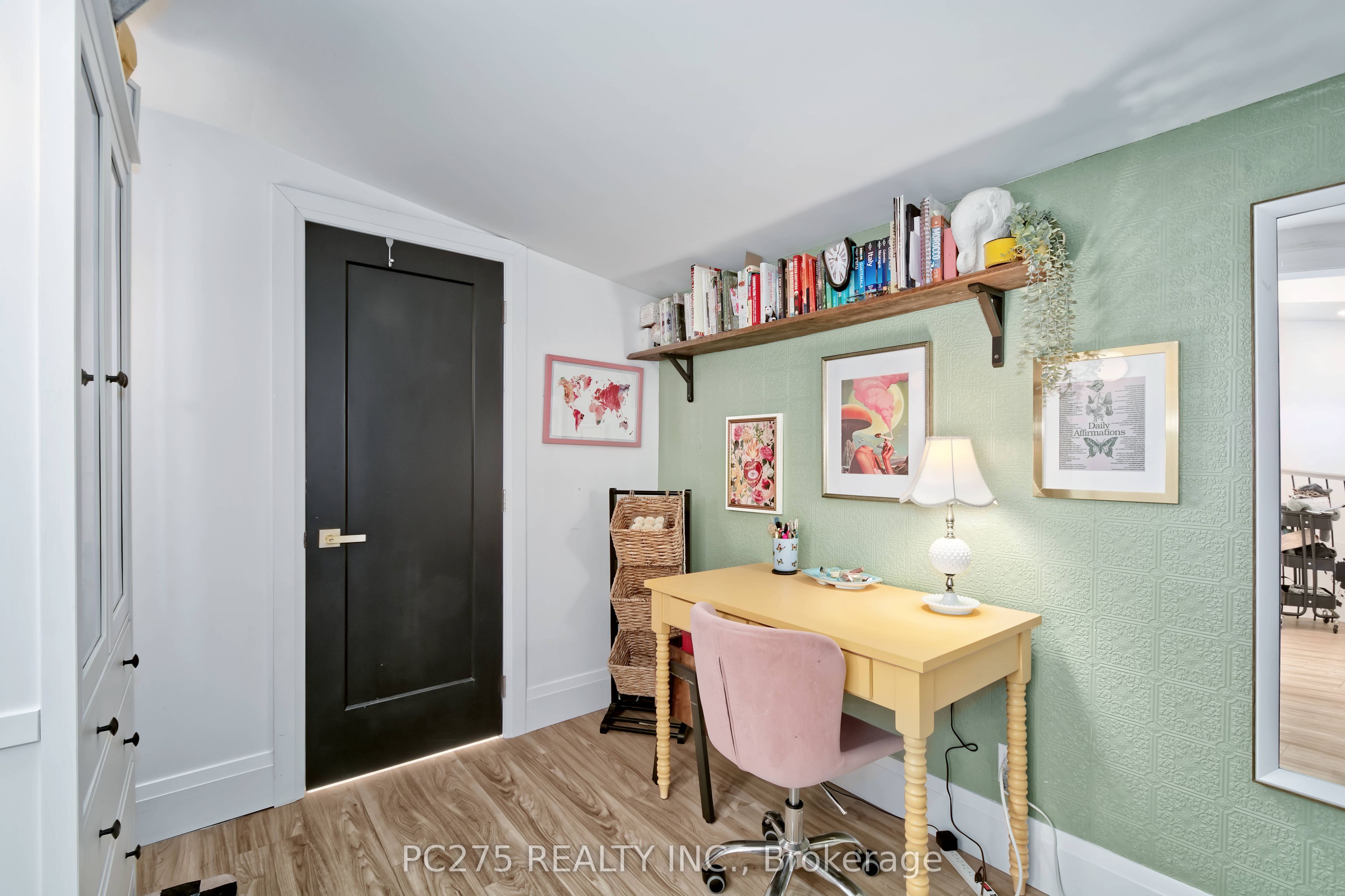 92 Walnut Street Property Photo 12