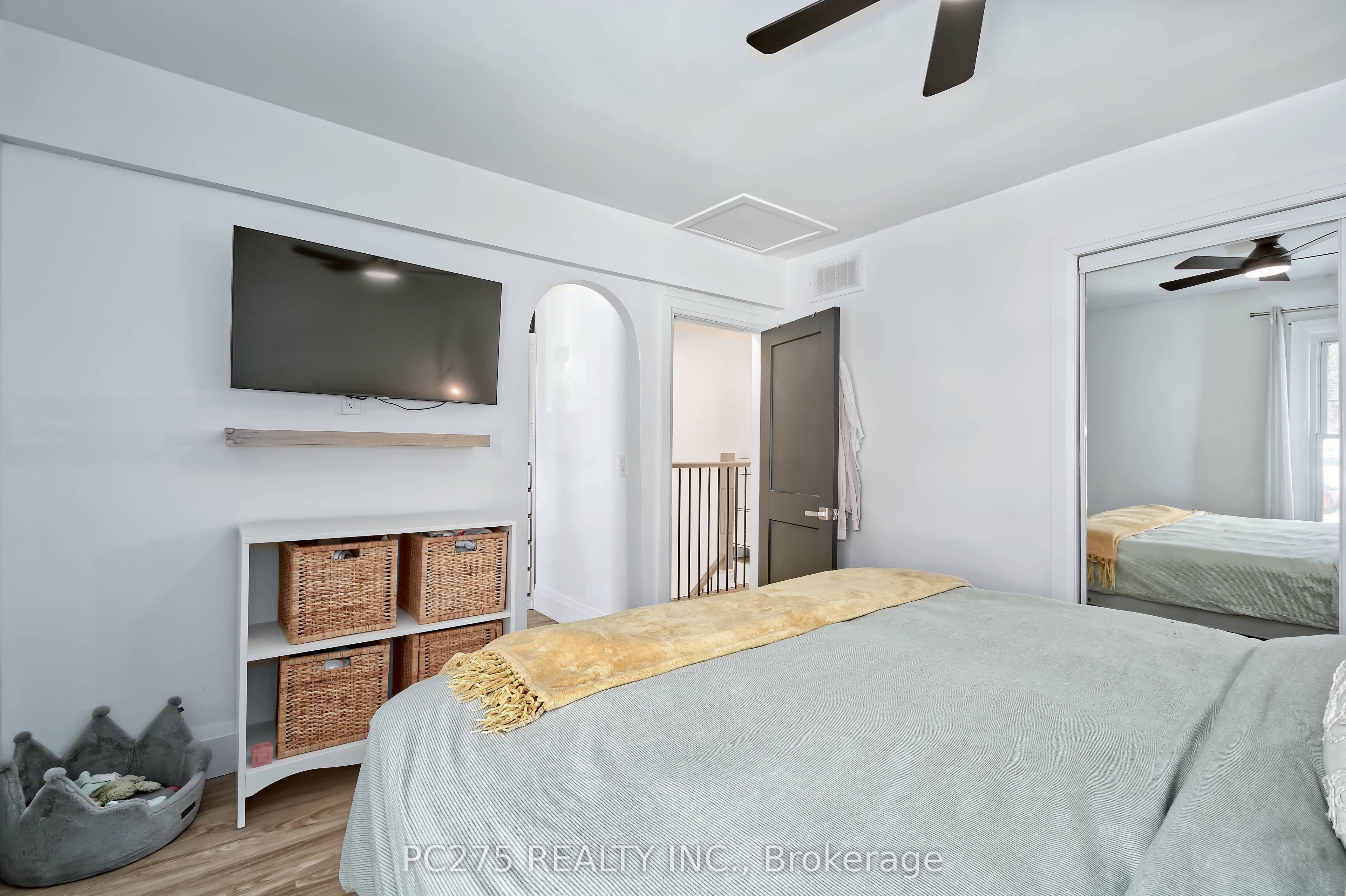 92 Walnut Street Property Photo 18