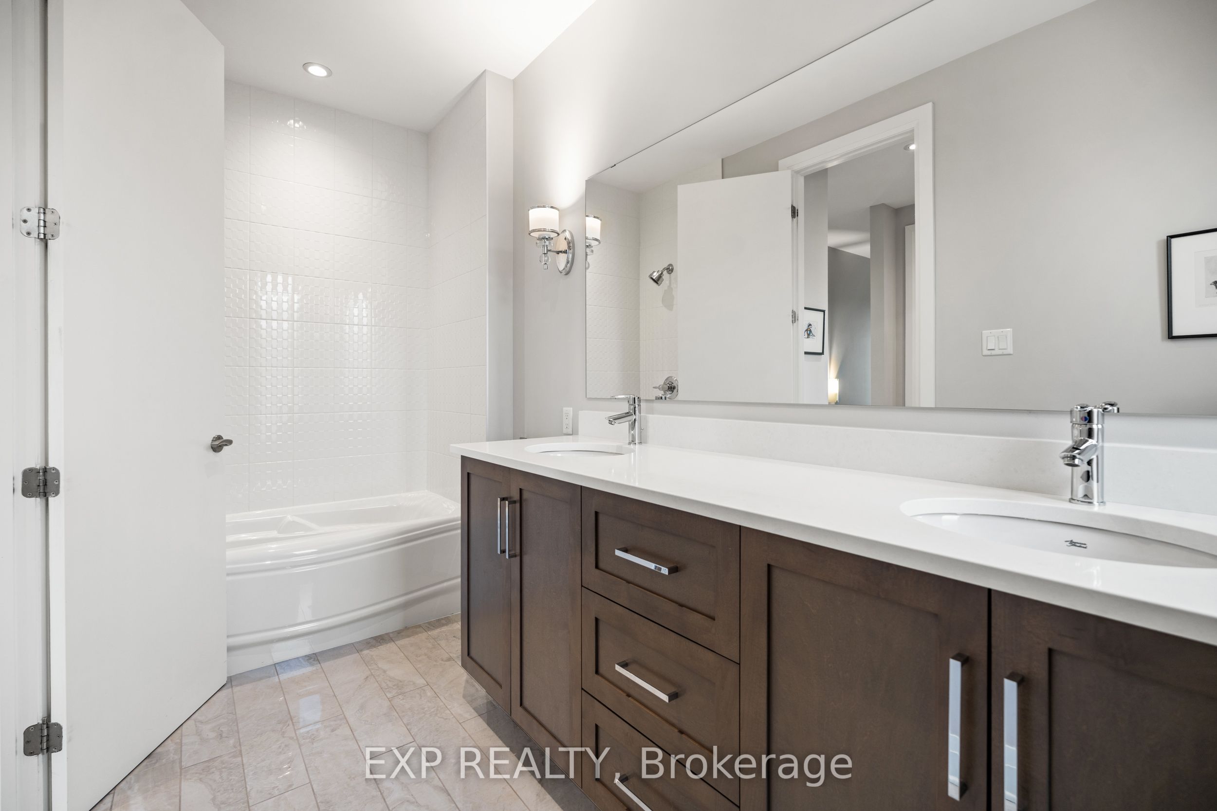 360 Ravenhill Avenue E Property Photo 31
