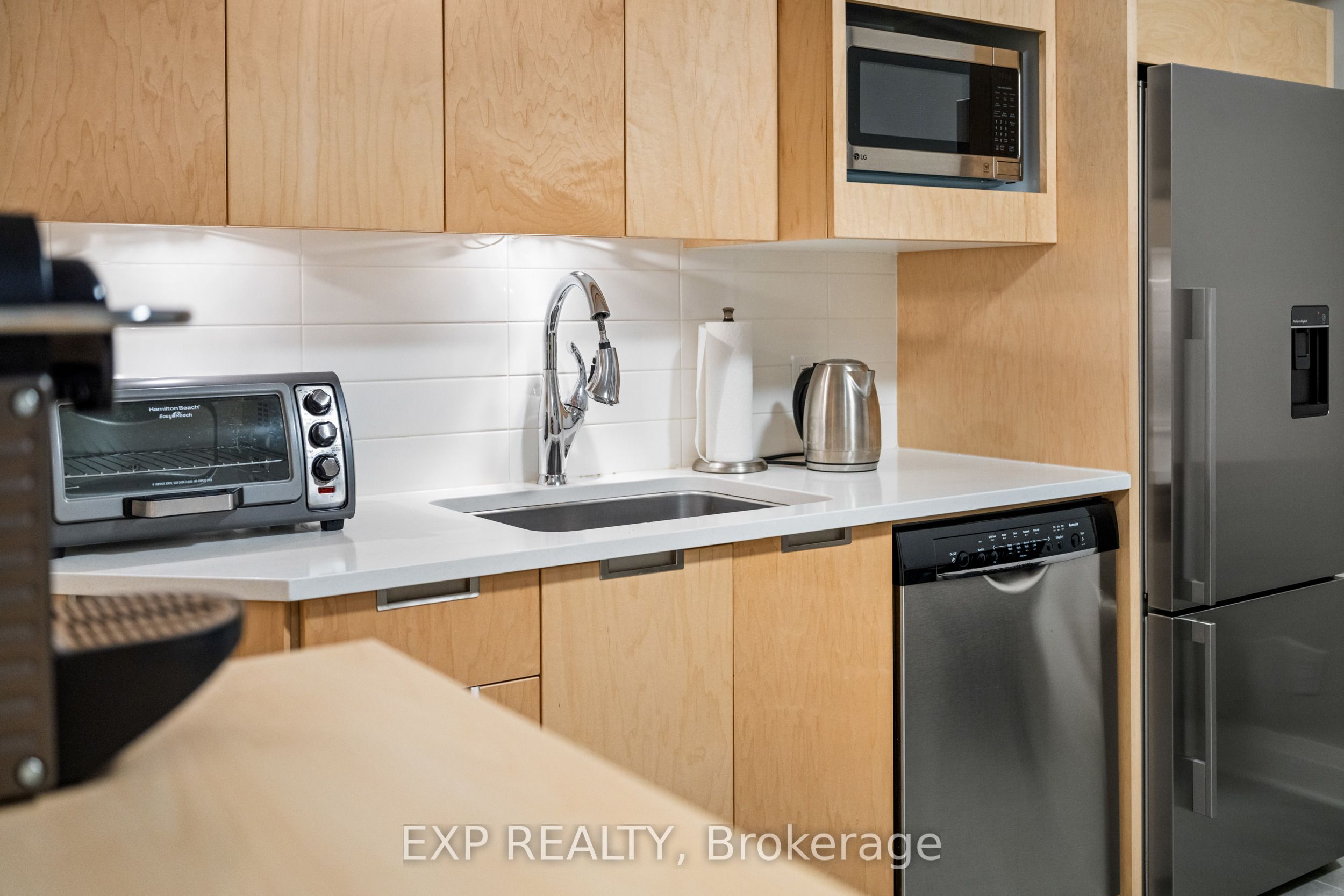 360 Ravenhill Avenue E Property Photo 35