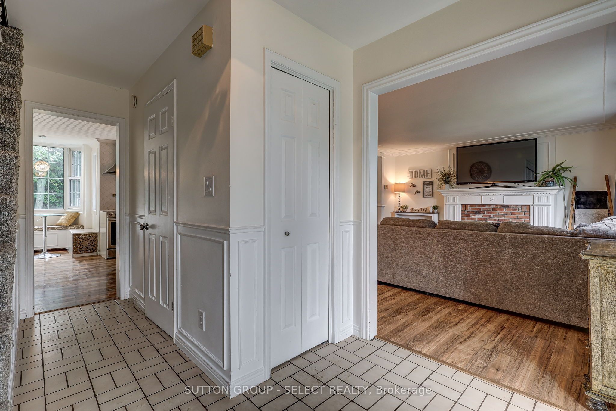 150 Dufferin Street Property Photo 6