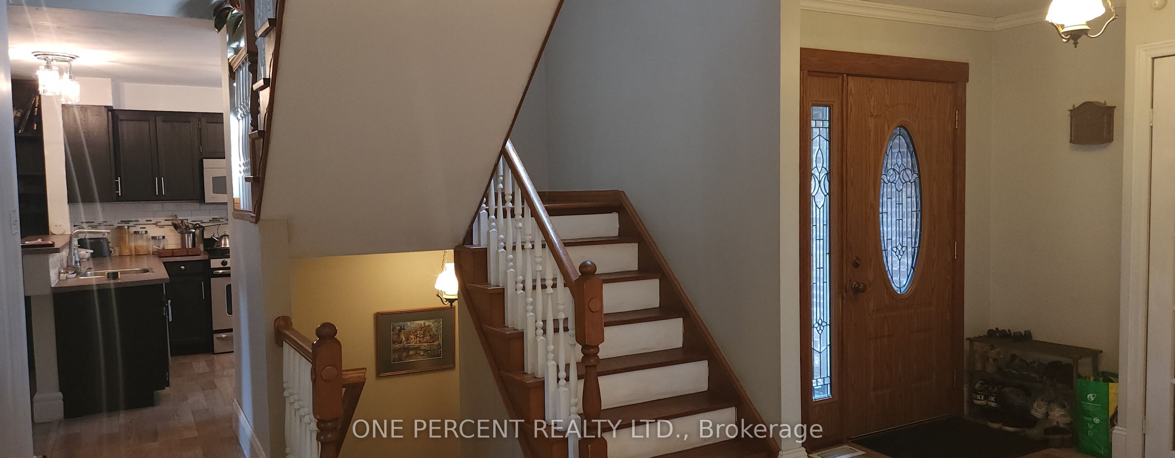 86 Haliburton Road Property Photo 4