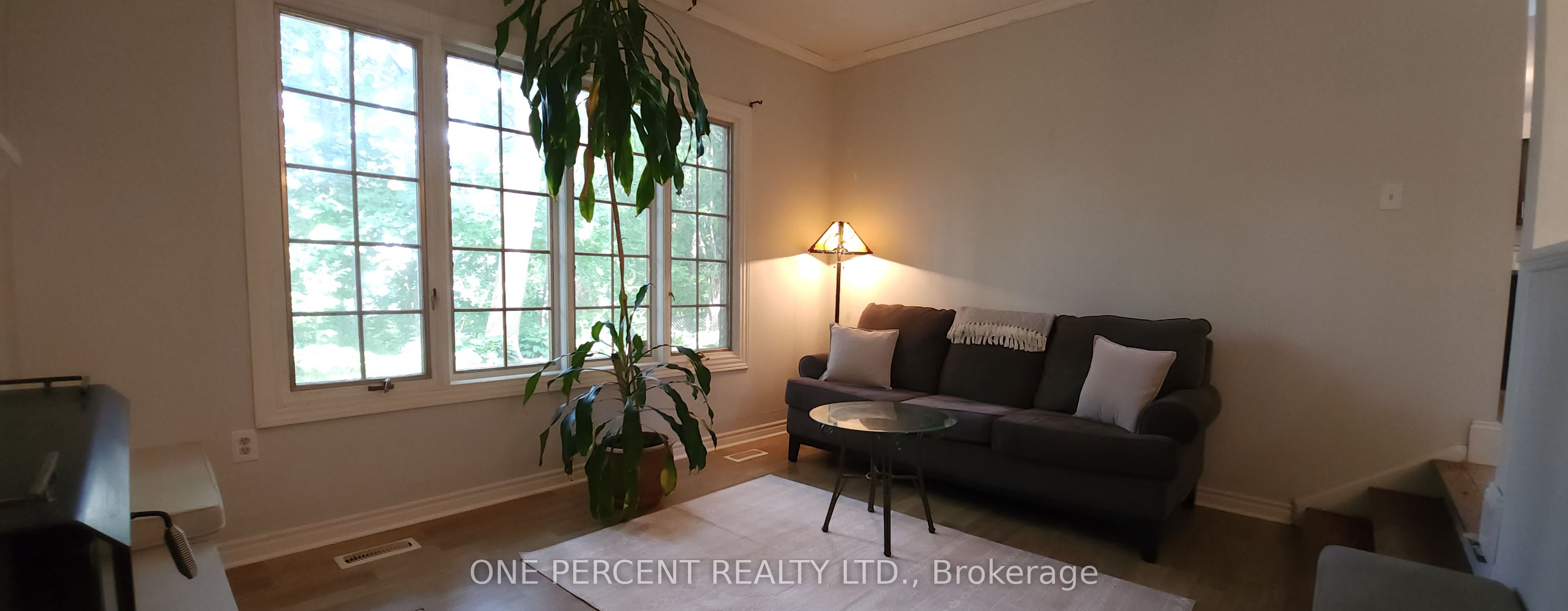 86 Haliburton Road Property Photo 13