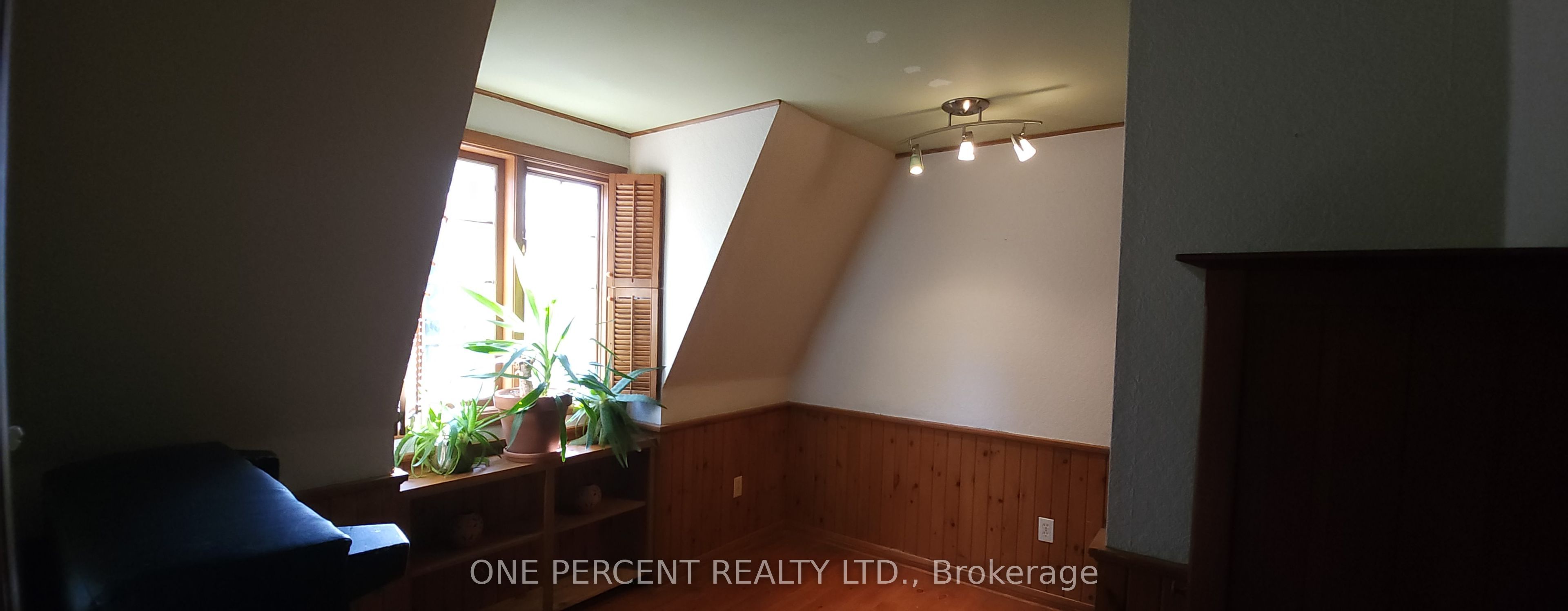 86 Haliburton Road Property Photo 23