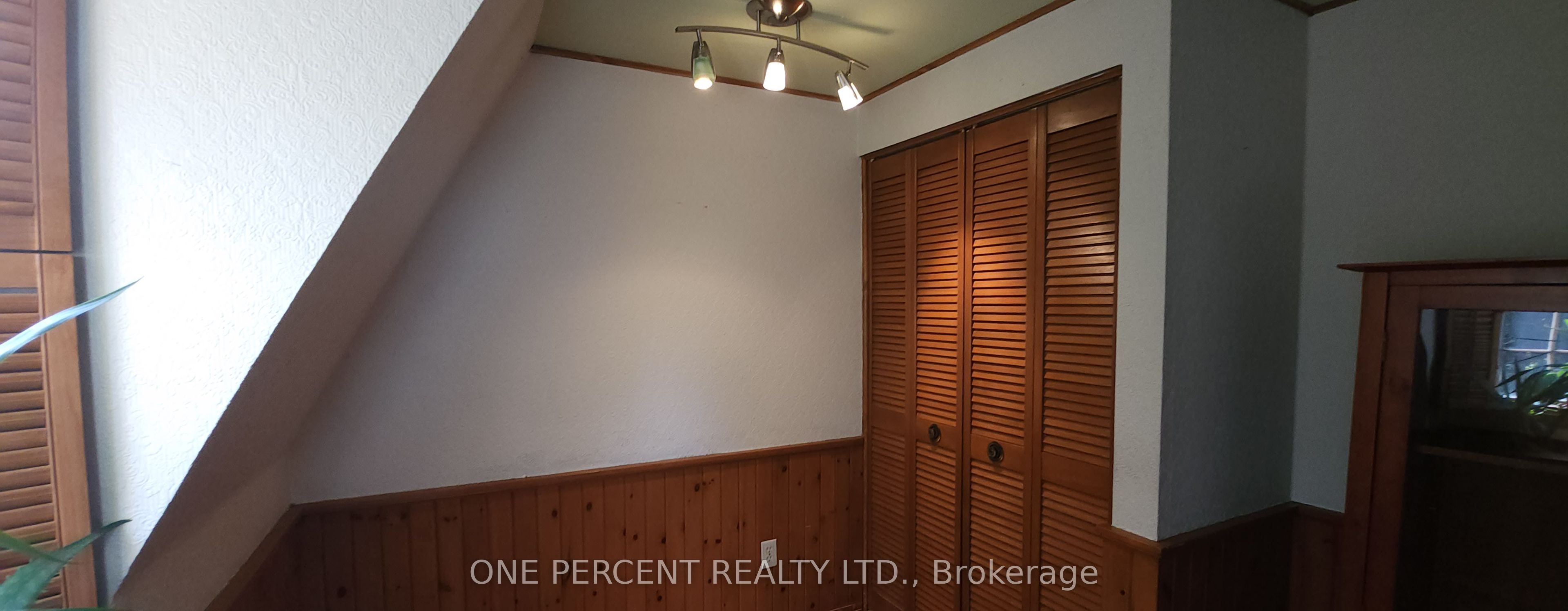86 Haliburton Road Property Photo 24