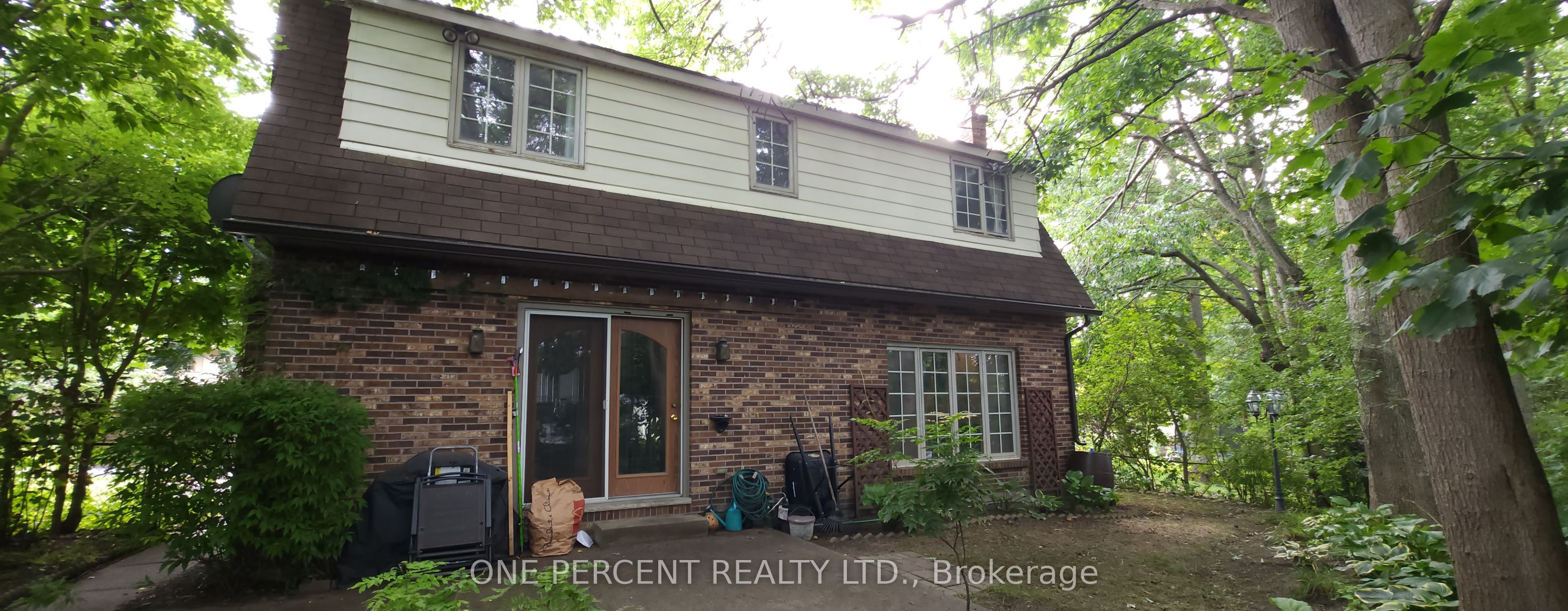 86 Haliburton Road Property Photo 37