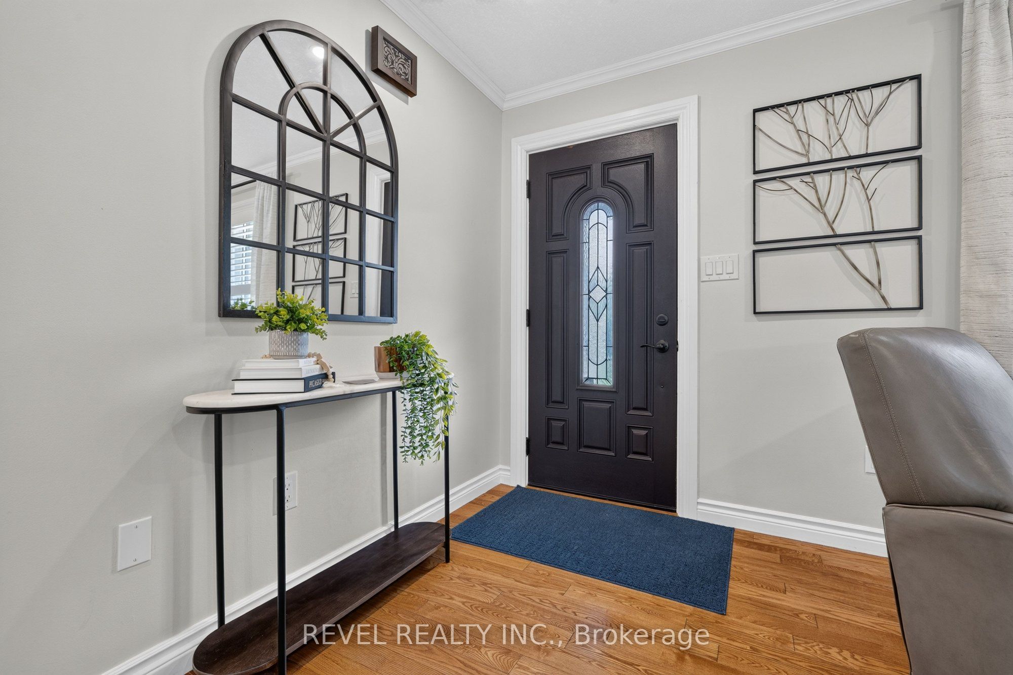 1036 Shellard Side Road Property Photo 6