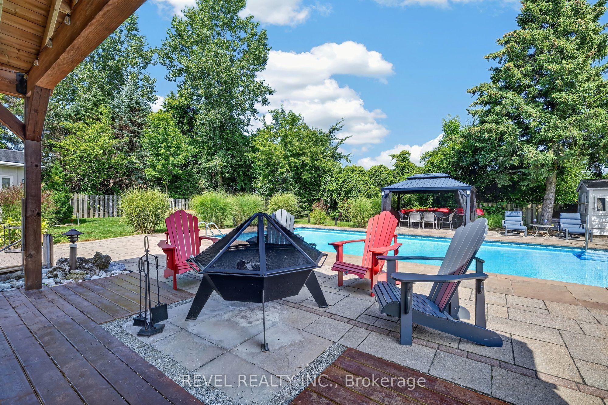 1036 Shellard Side Road Property Photo 38