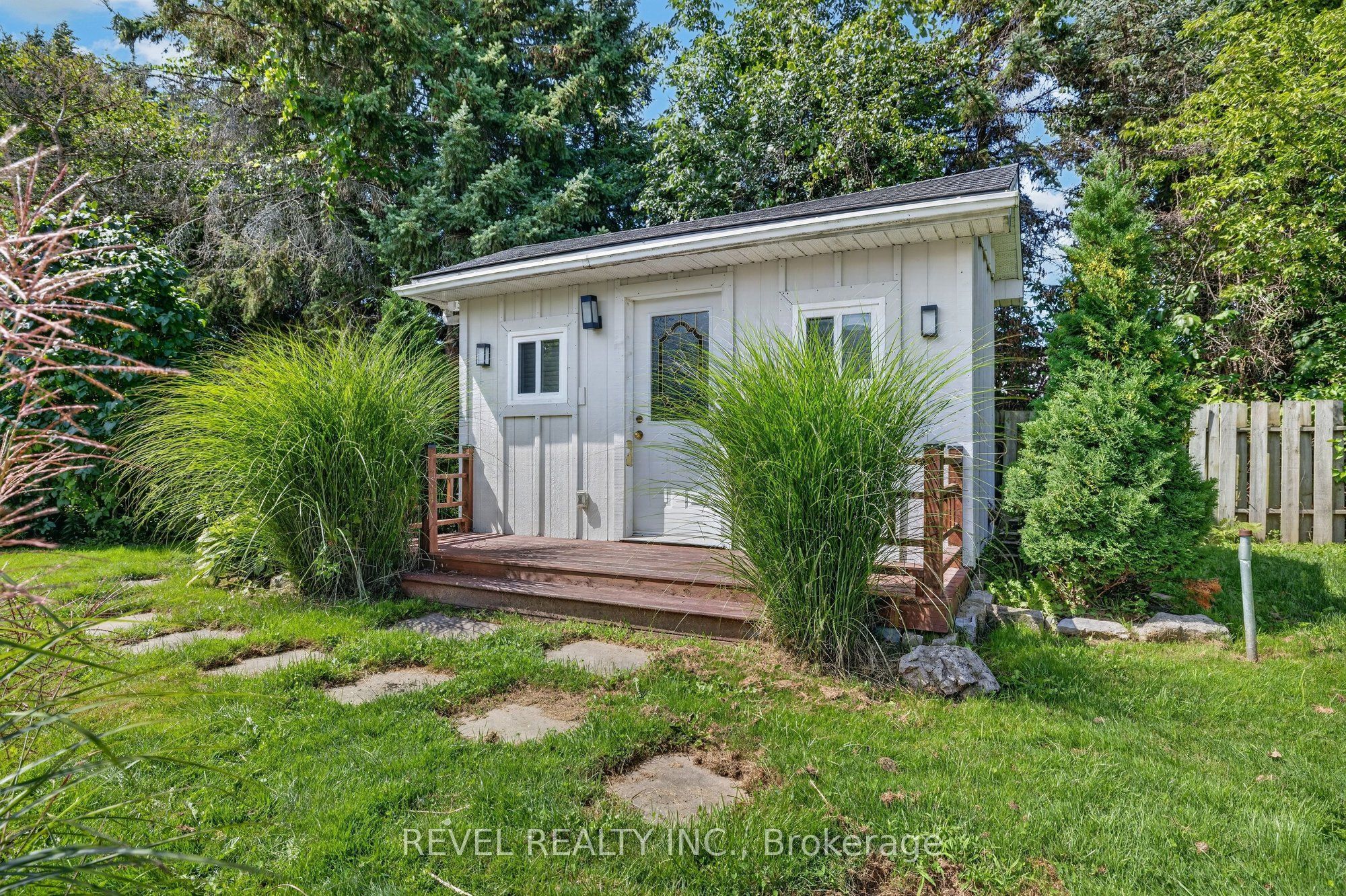1036 Shellard Side Road Property Photo 45