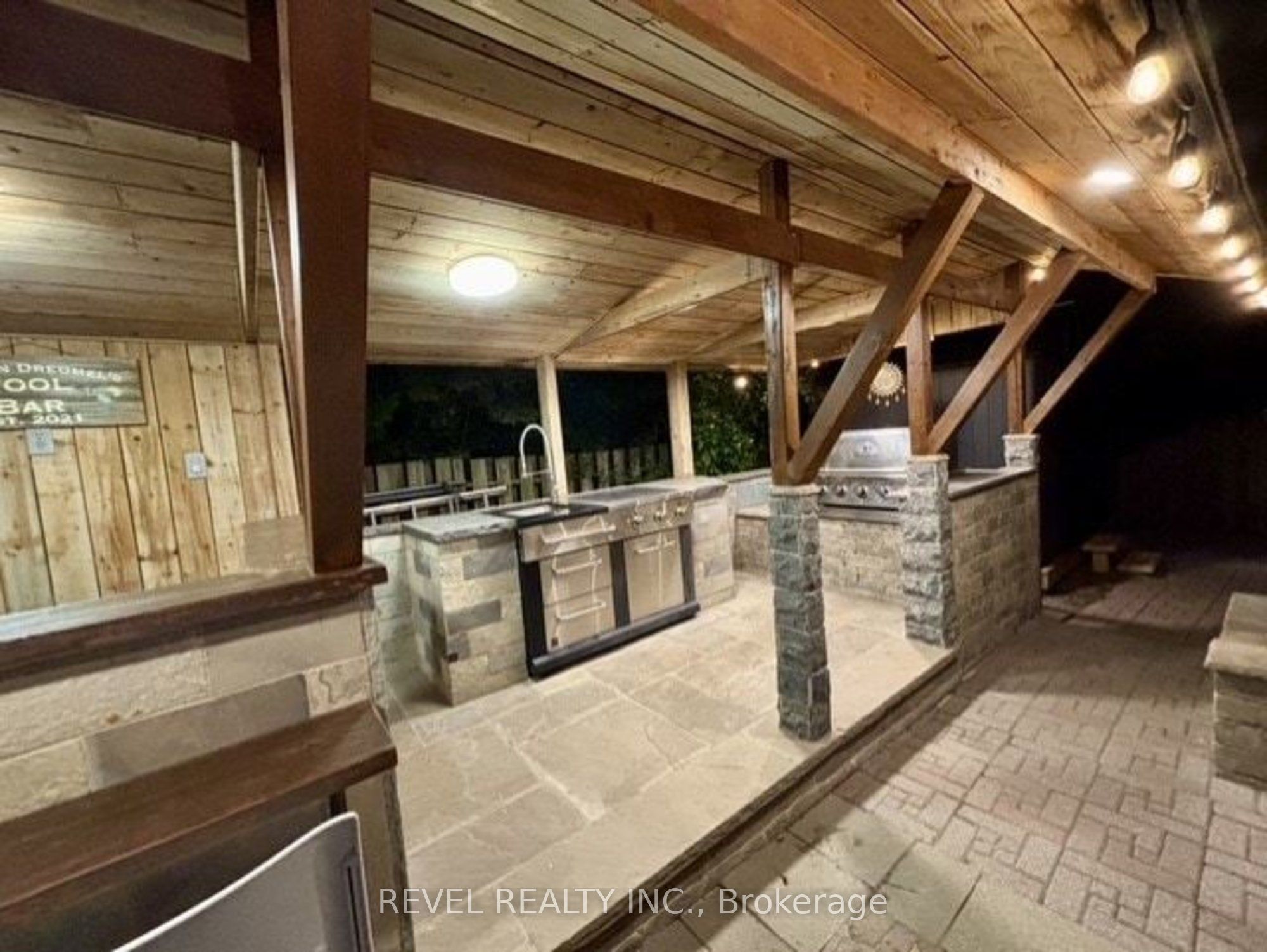 1036 Shellard Side Road Property Photo 47