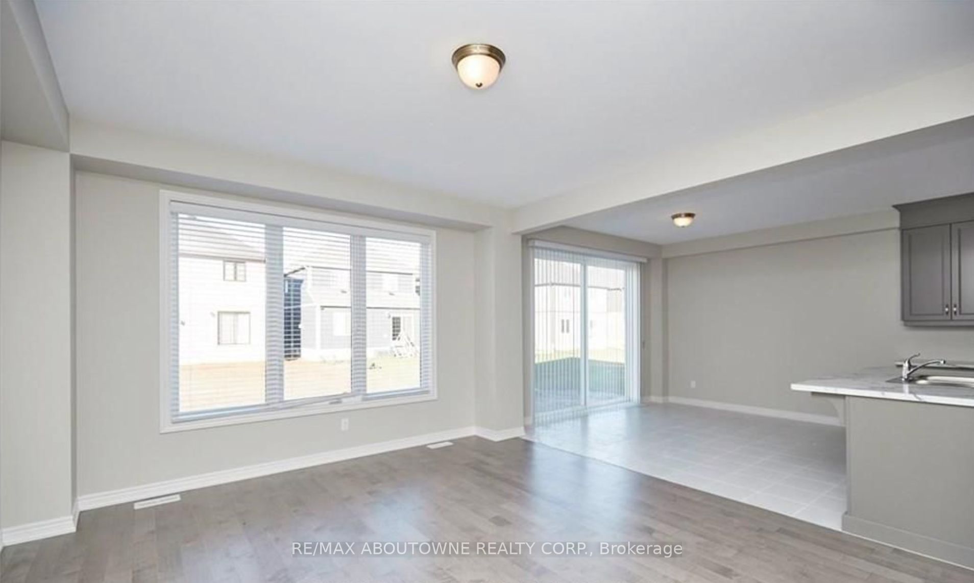 7563 Oldfield Road Property Photo 8