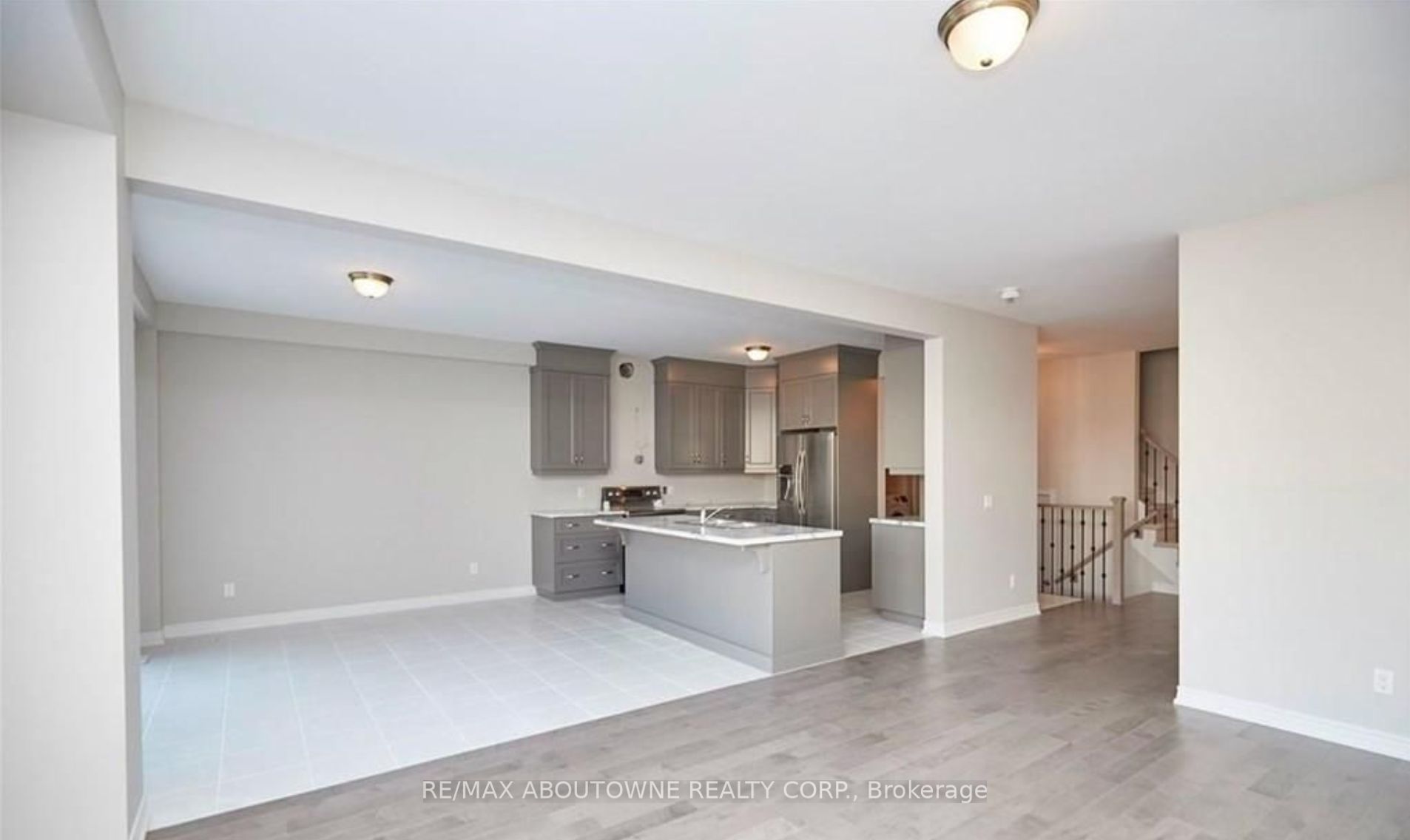 7563 Oldfield Road Property Photo 11