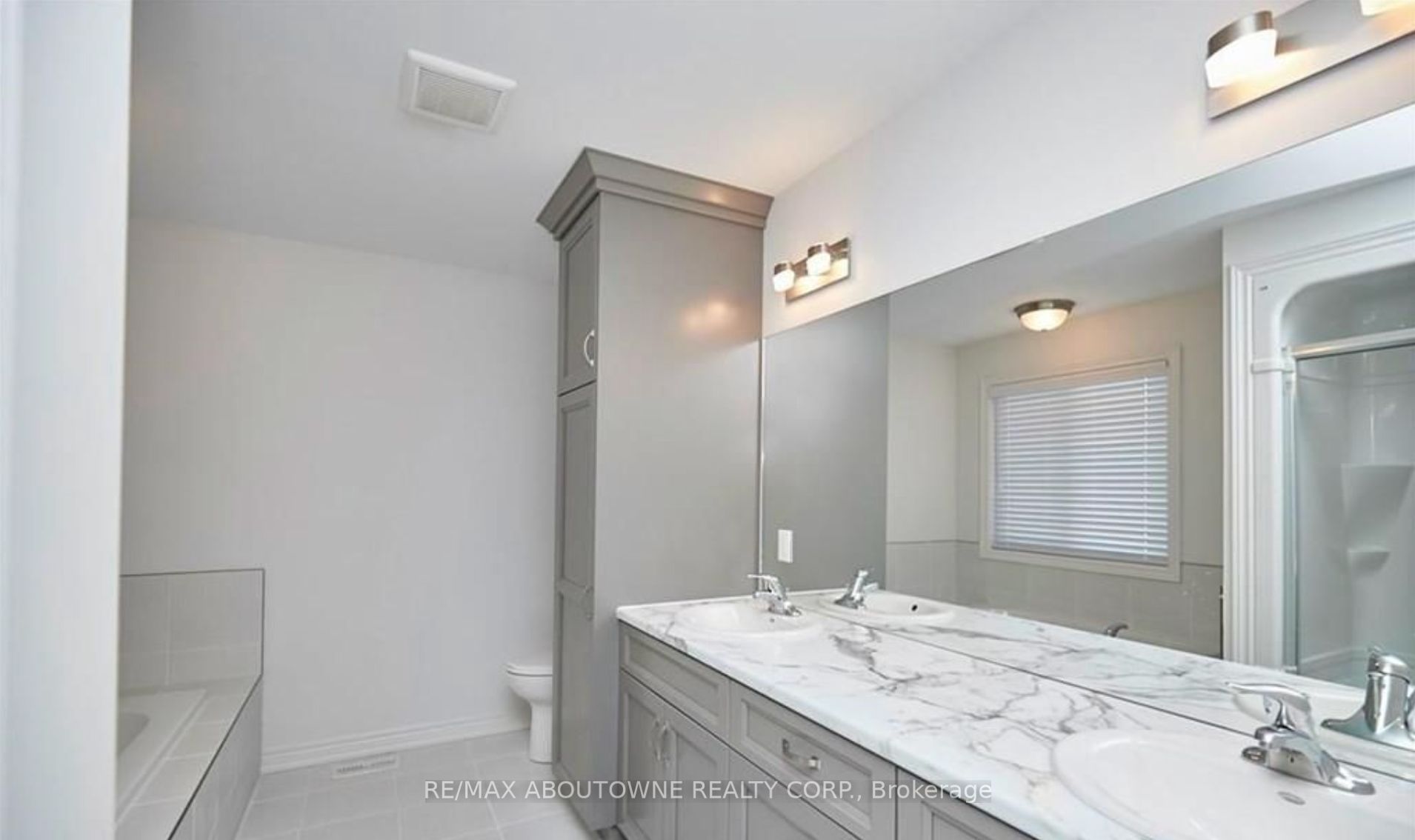 7563 Oldfield Road Property Photo 30