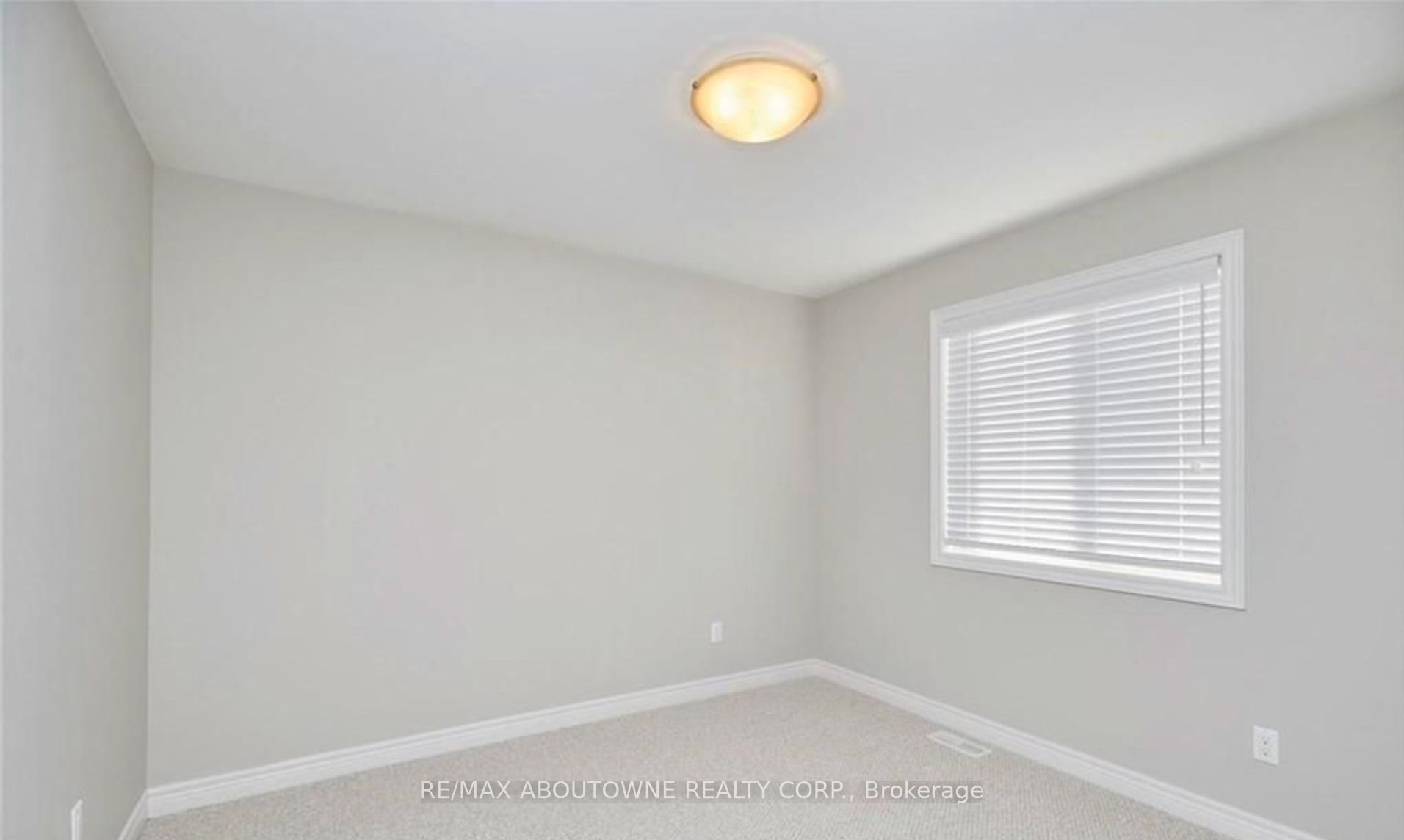 7563 Oldfield Road Property Photo 37