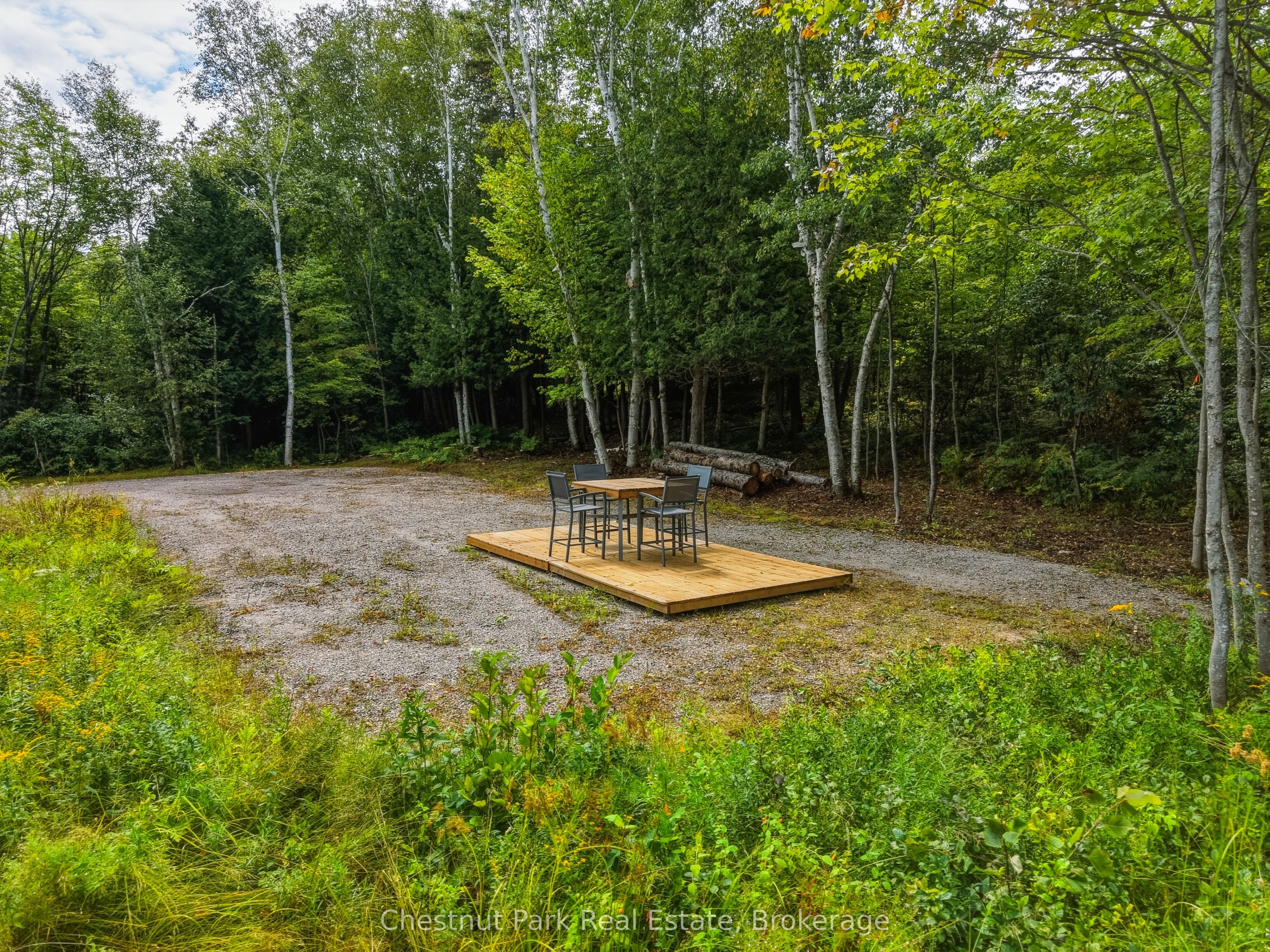 106 Golf Course Road Property Photo 9