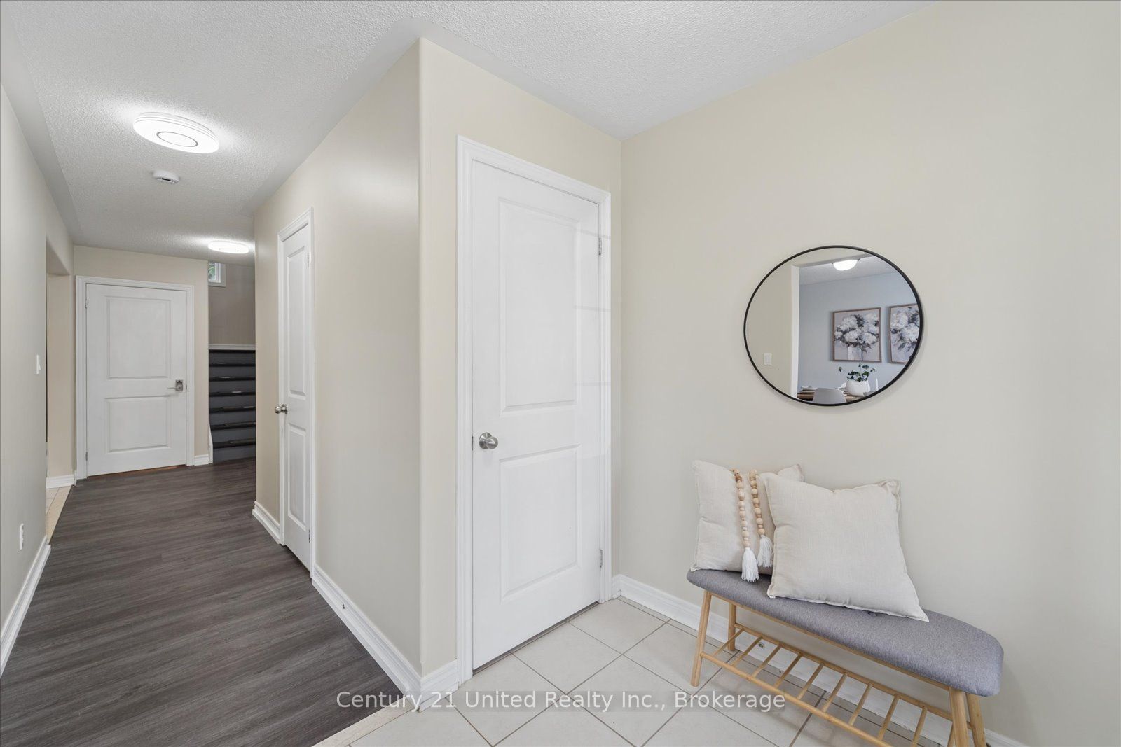 262 Bowen Drive Property Photo 2