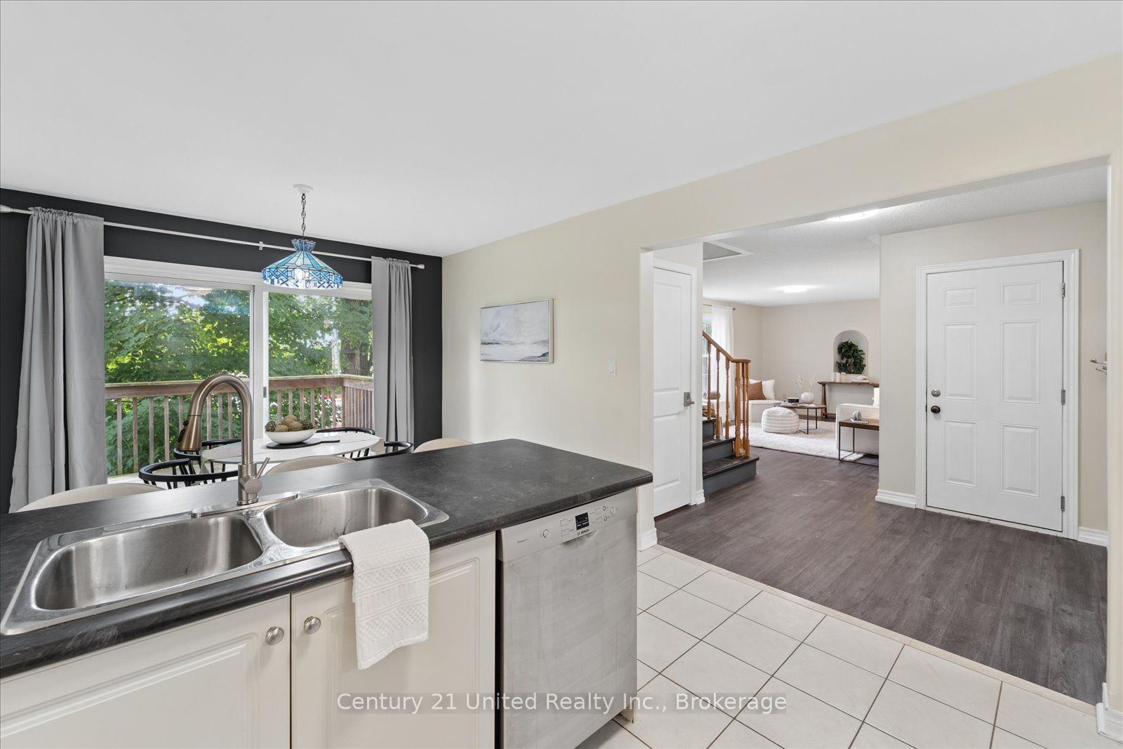 262 Bowen Drive Property Photo 16