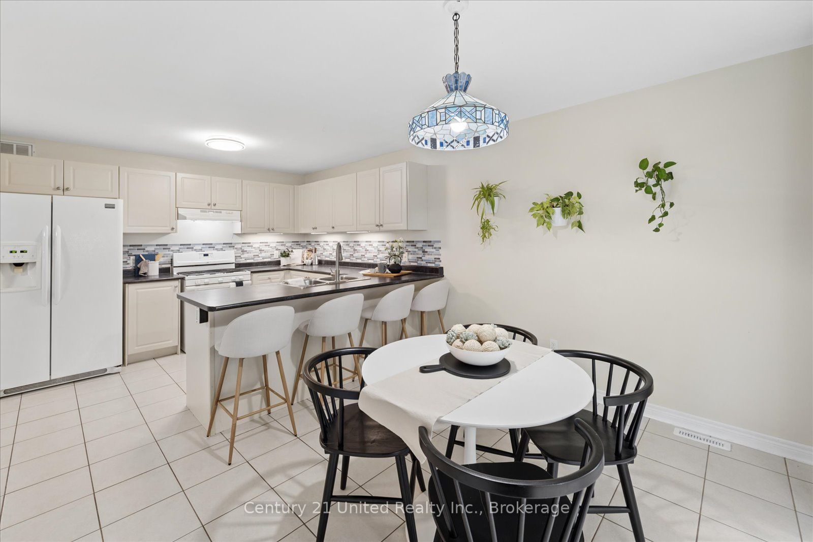 262 Bowen Drive Property Photo 17