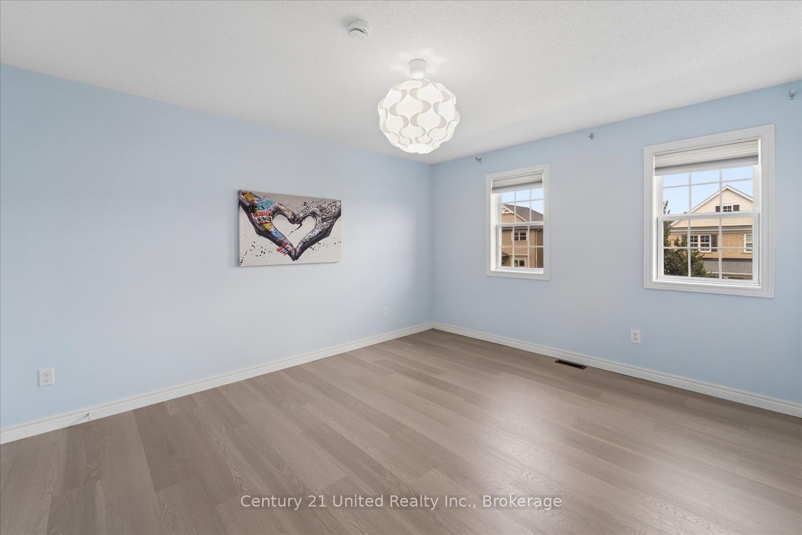262 Bowen Drive Property Photo 32