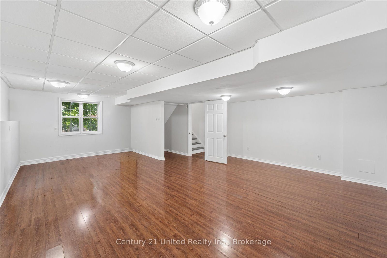 262 Bowen Drive Property Photo 34