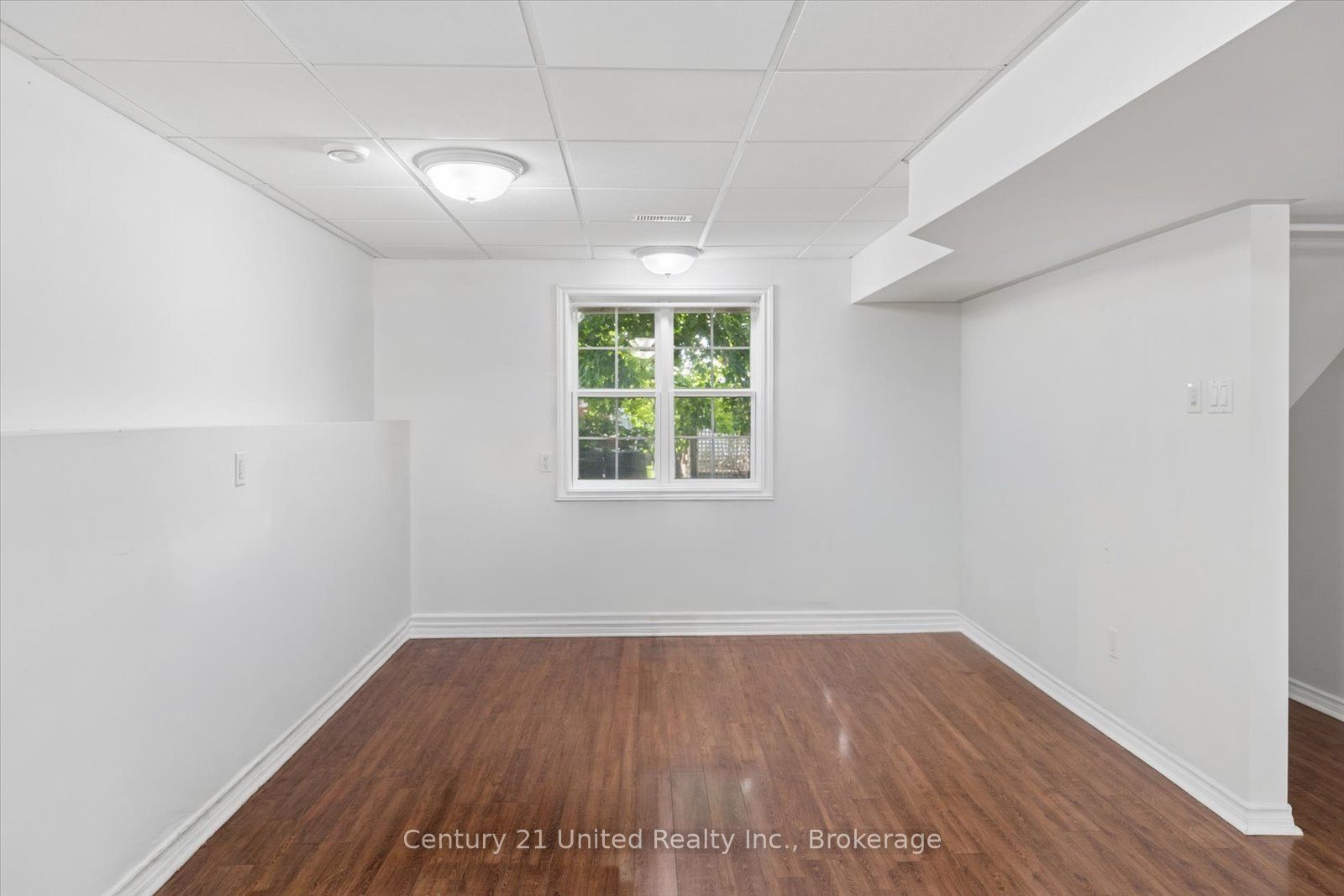 262 Bowen Drive Property Photo 37