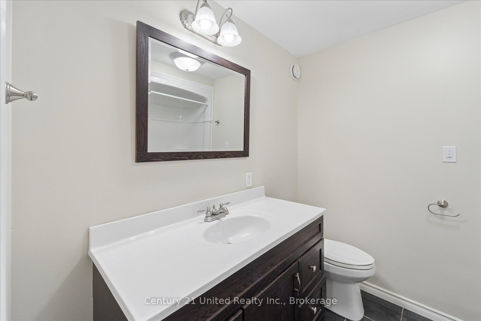 262 Bowen Drive Property Photo 43