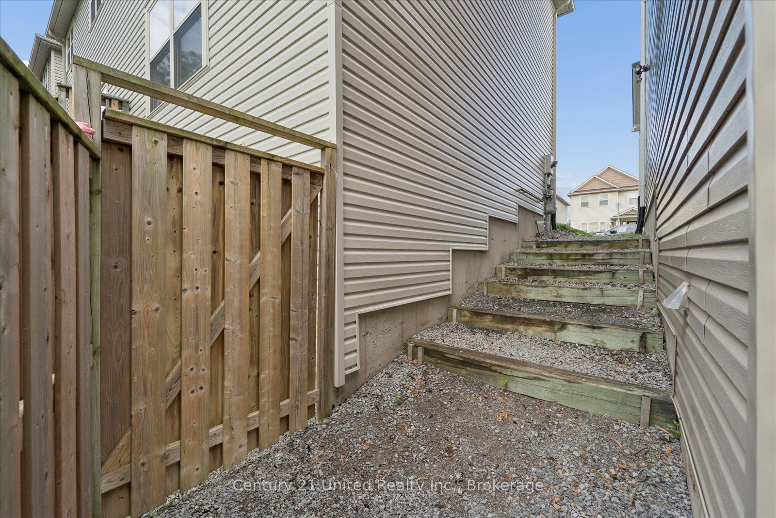 262 Bowen Drive Property Photo 45