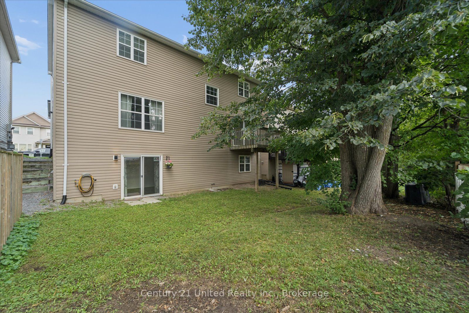262 Bowen Drive Property Photo 49