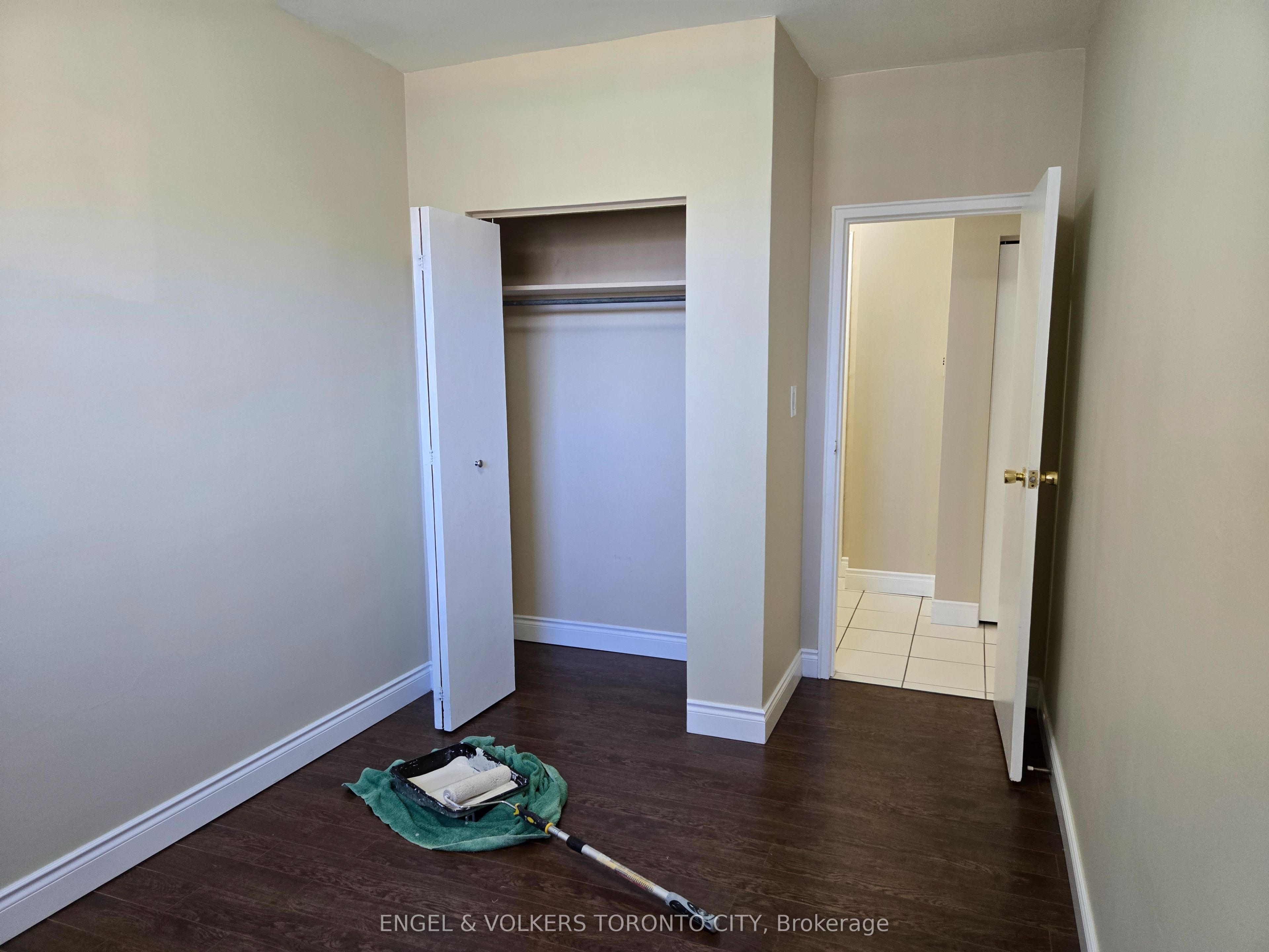 416 E 42nd Street 207 Property Photo 8