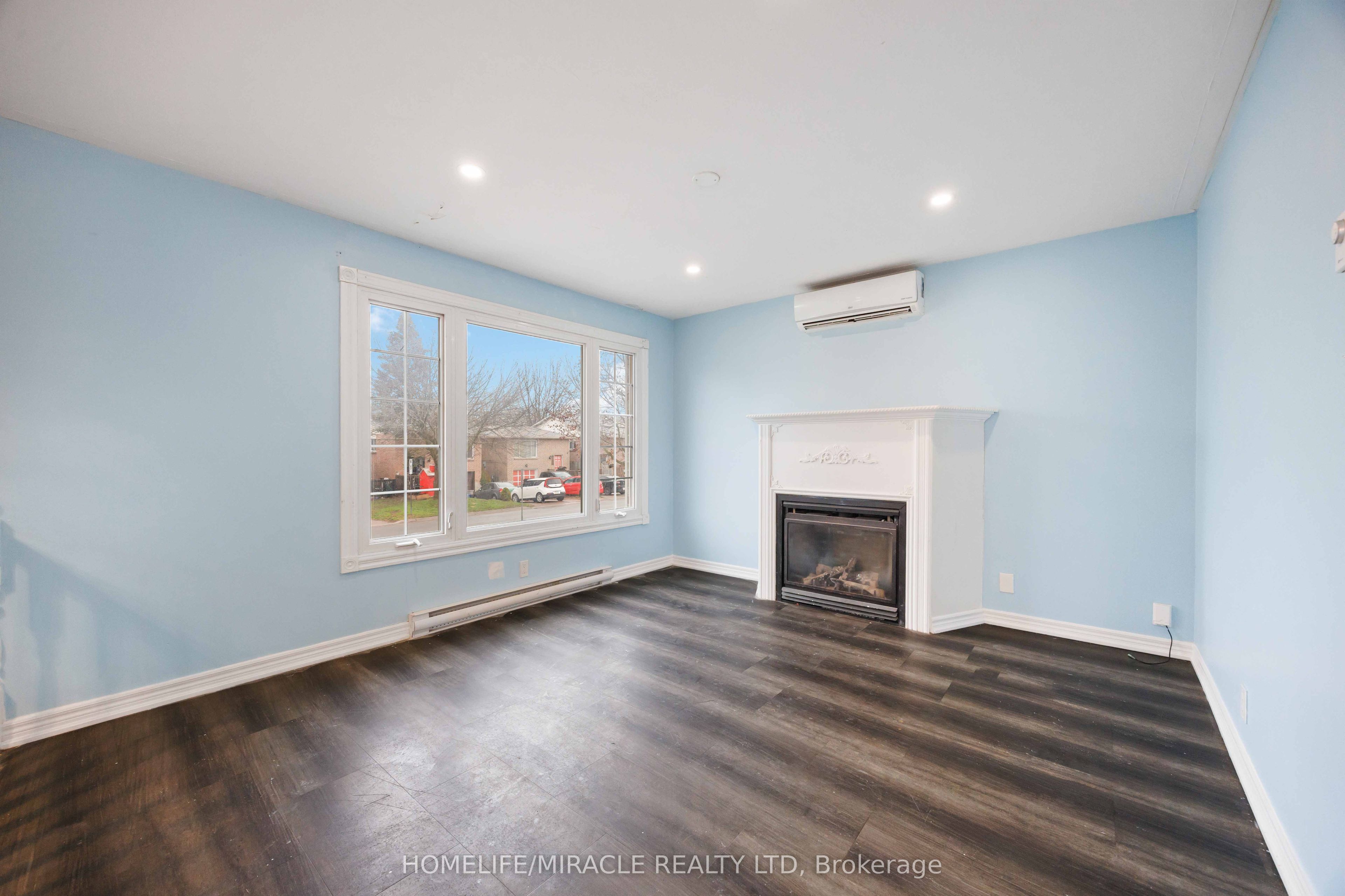 839 Mountain Ash Road Property Photo 3
