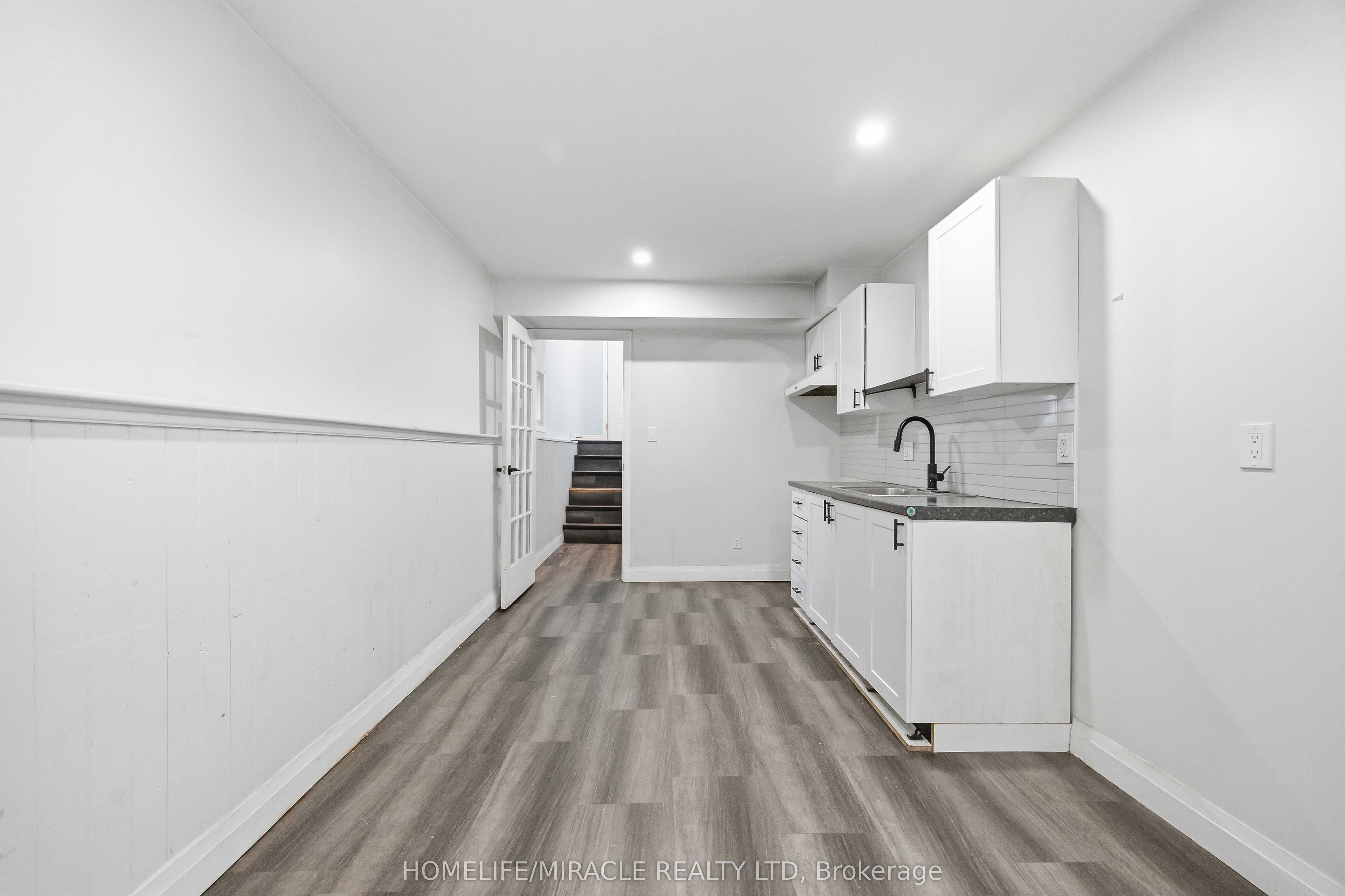 839 Mountain Ash Road Property Photo 21
